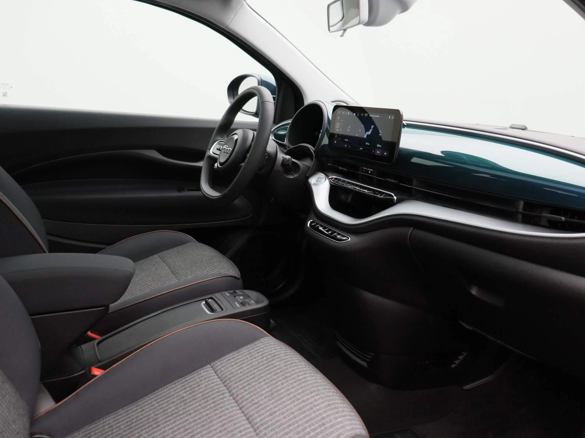 Fiat-500e-image-29