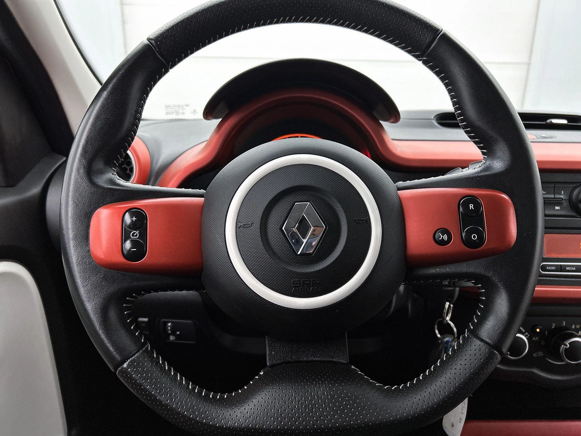 Renault-Twingo-image-22
