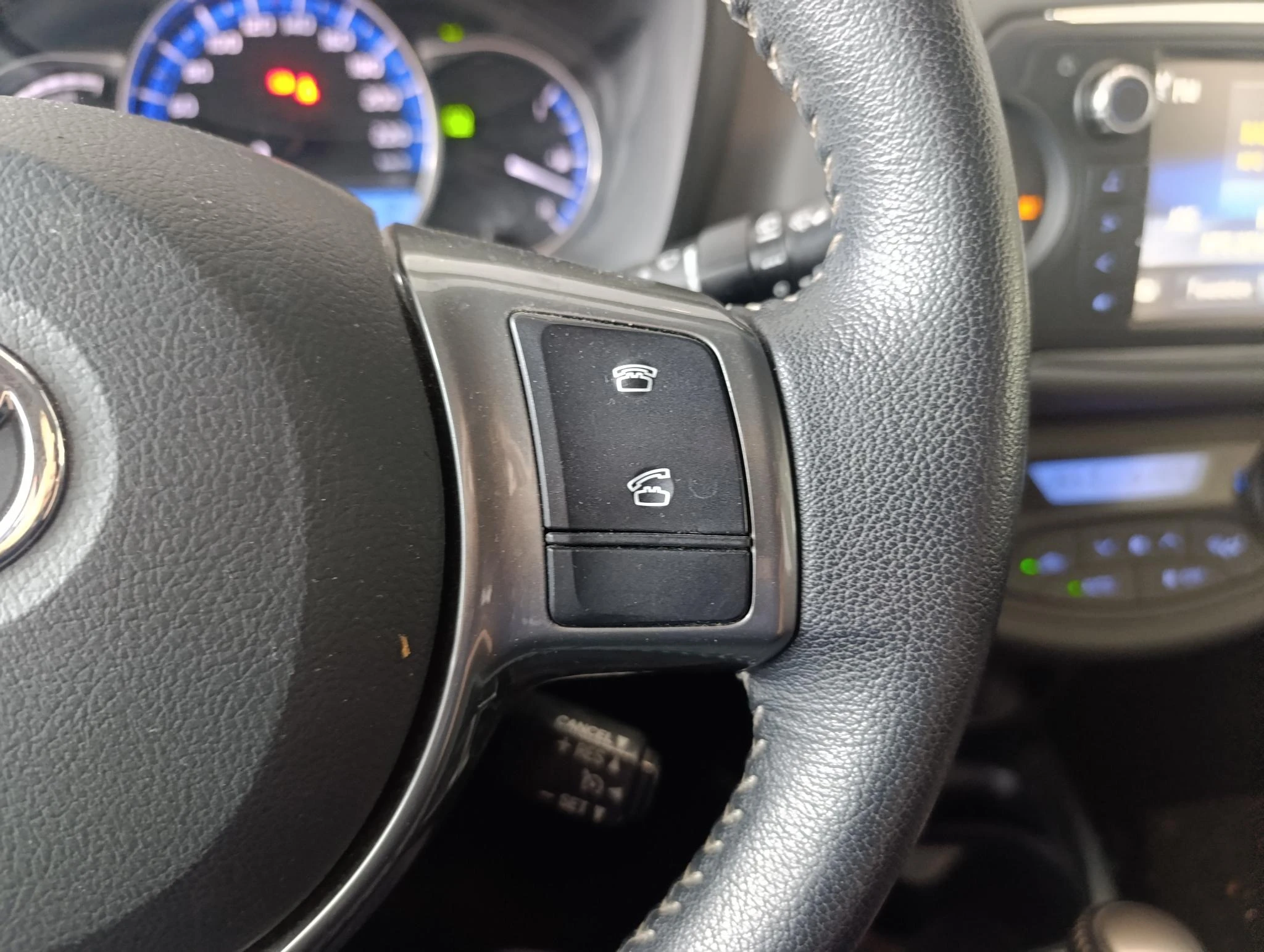 Toyota-Yaris-image-7
