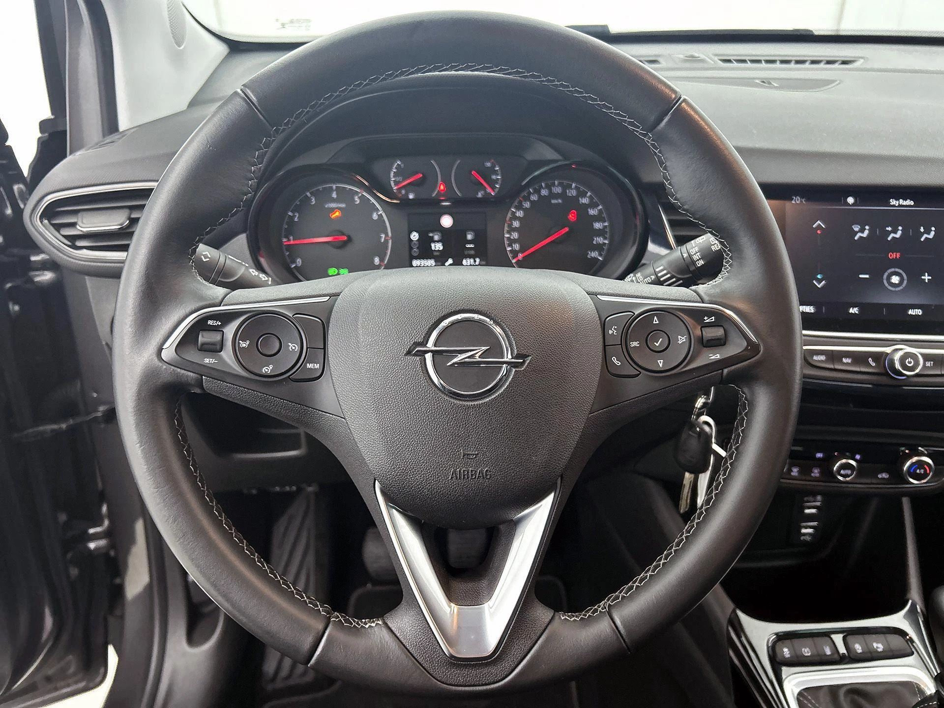 Opel-Crossland X-image-23