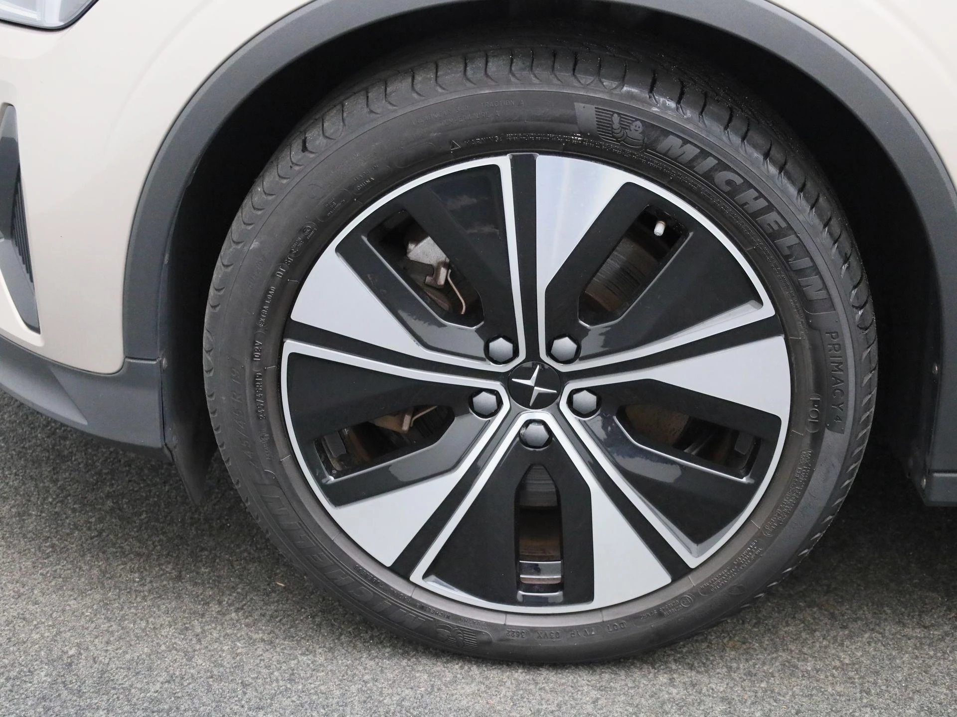 Polestar-2-image-14