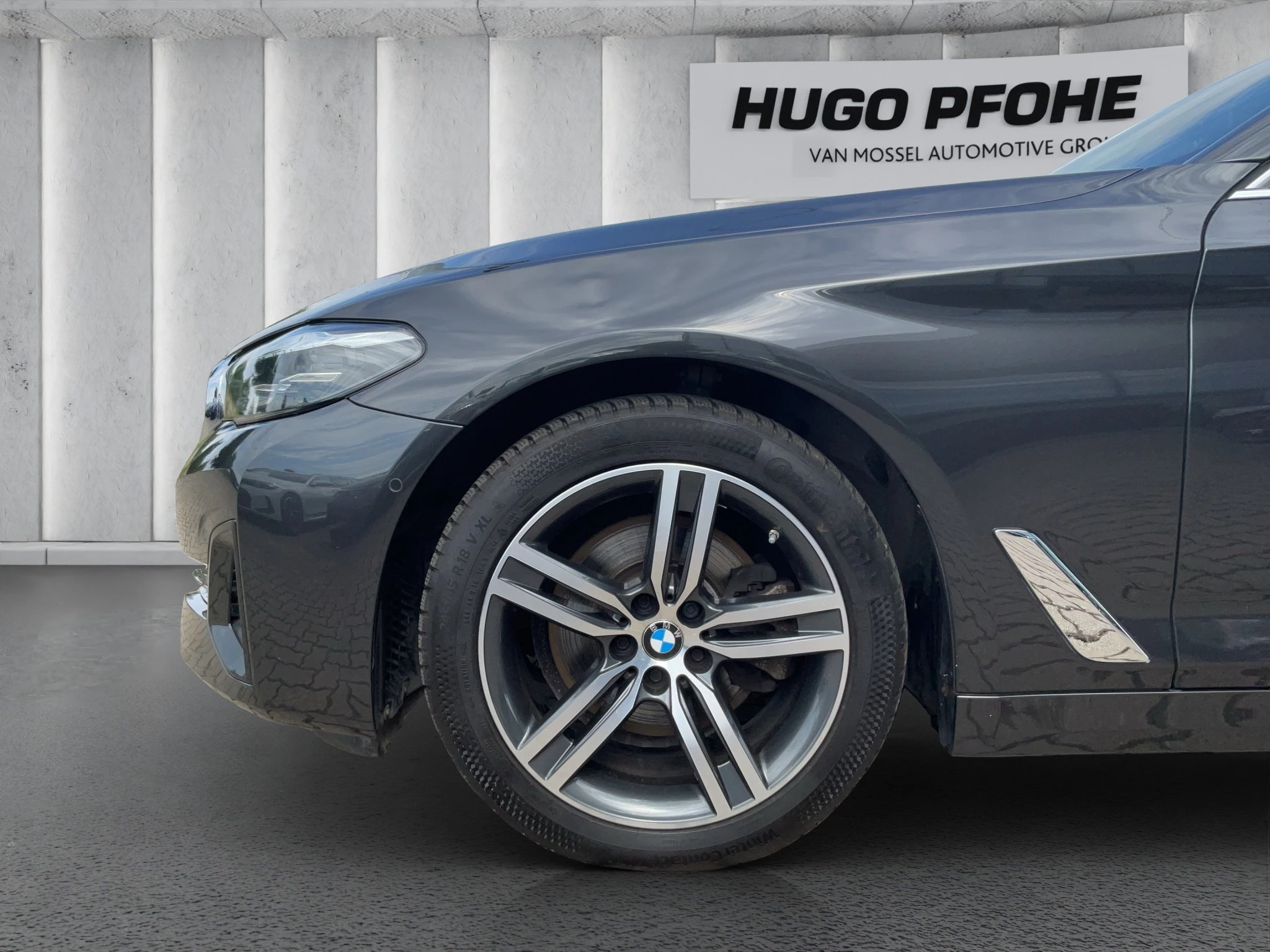 BMW 5er Reihe 520d Limousine. Driving Assist