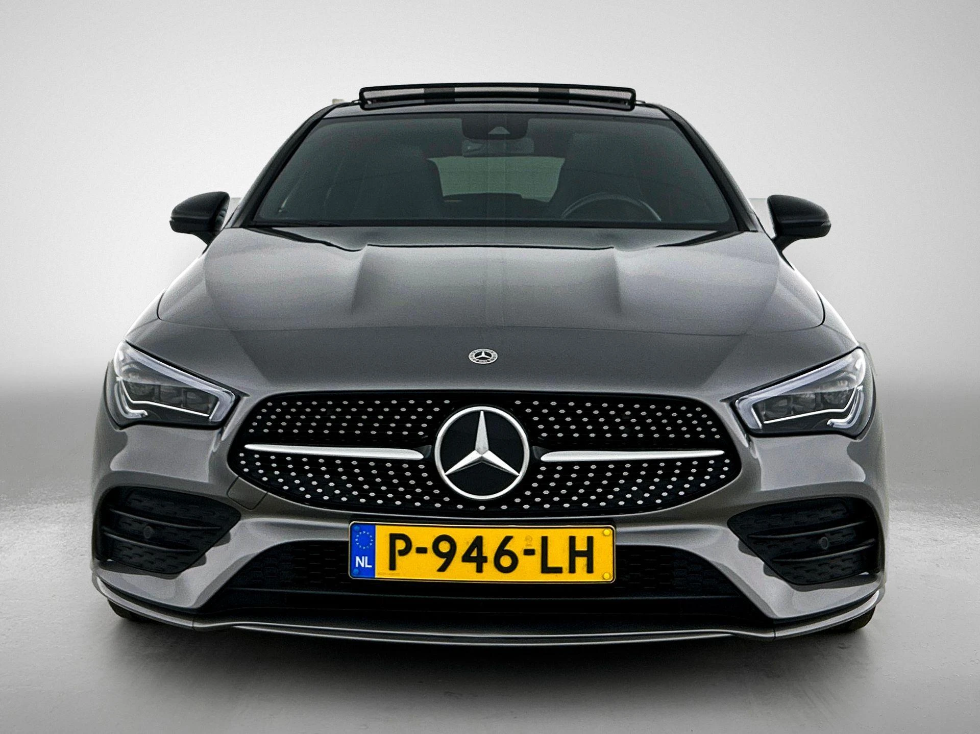 Mercedes-Benz-CLA-image-4