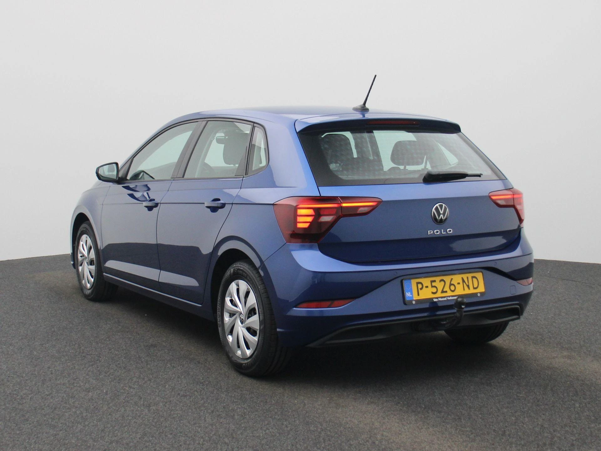 Volkswagen-Polo-image-1