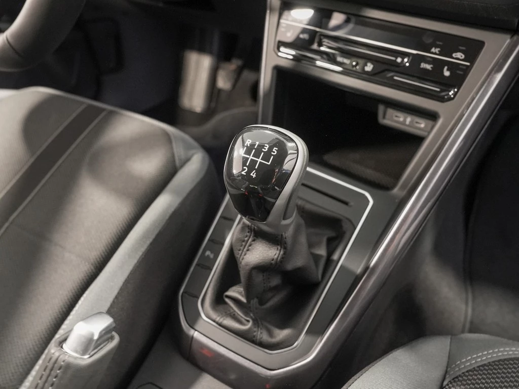 Volkswagen Polo 1,0 l TSI 5-Gang Style WR NAVI IQDrive-Paket