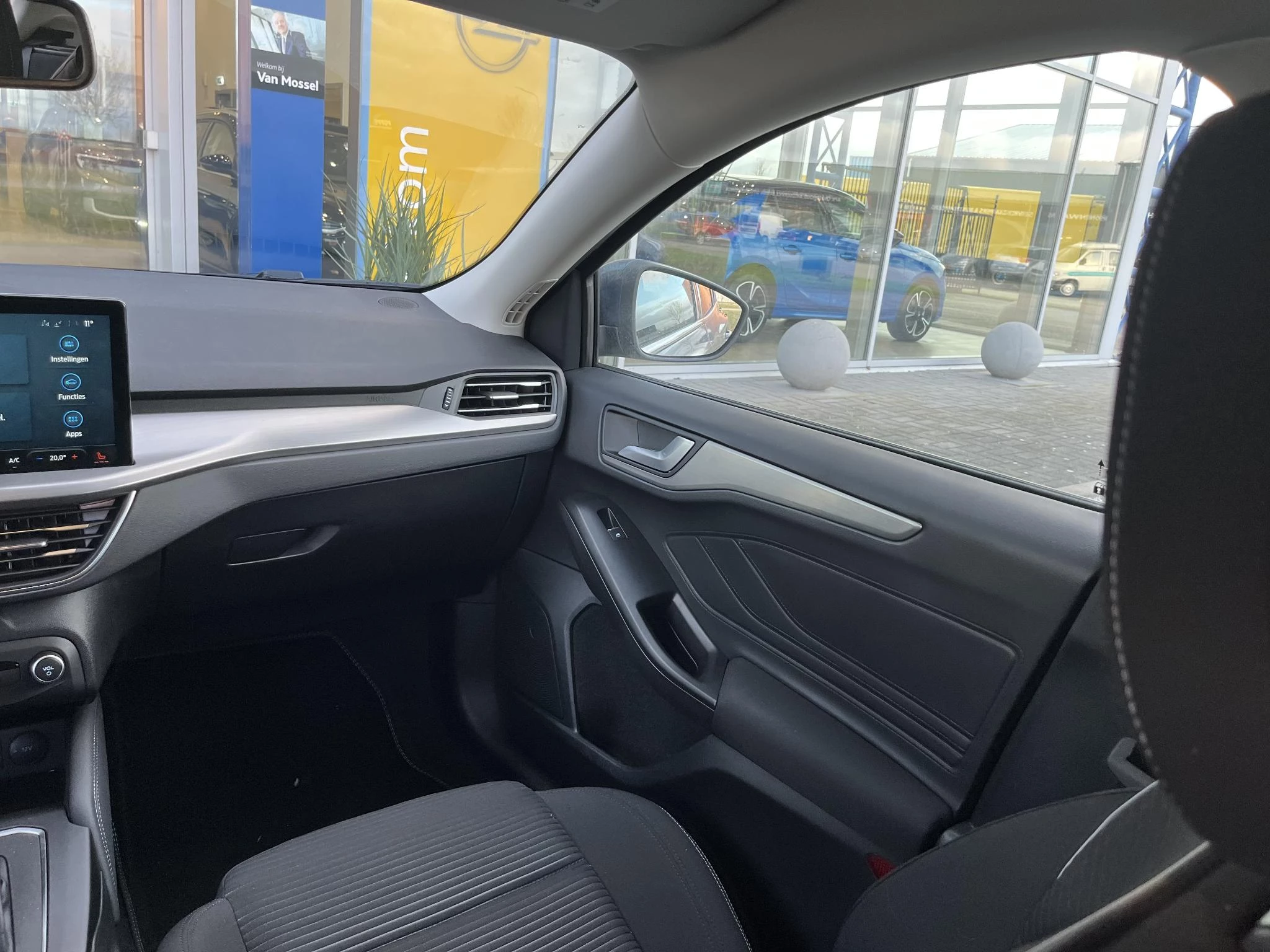 Ford Focus 1.0 EcoBoost Hybrid Titanium X
