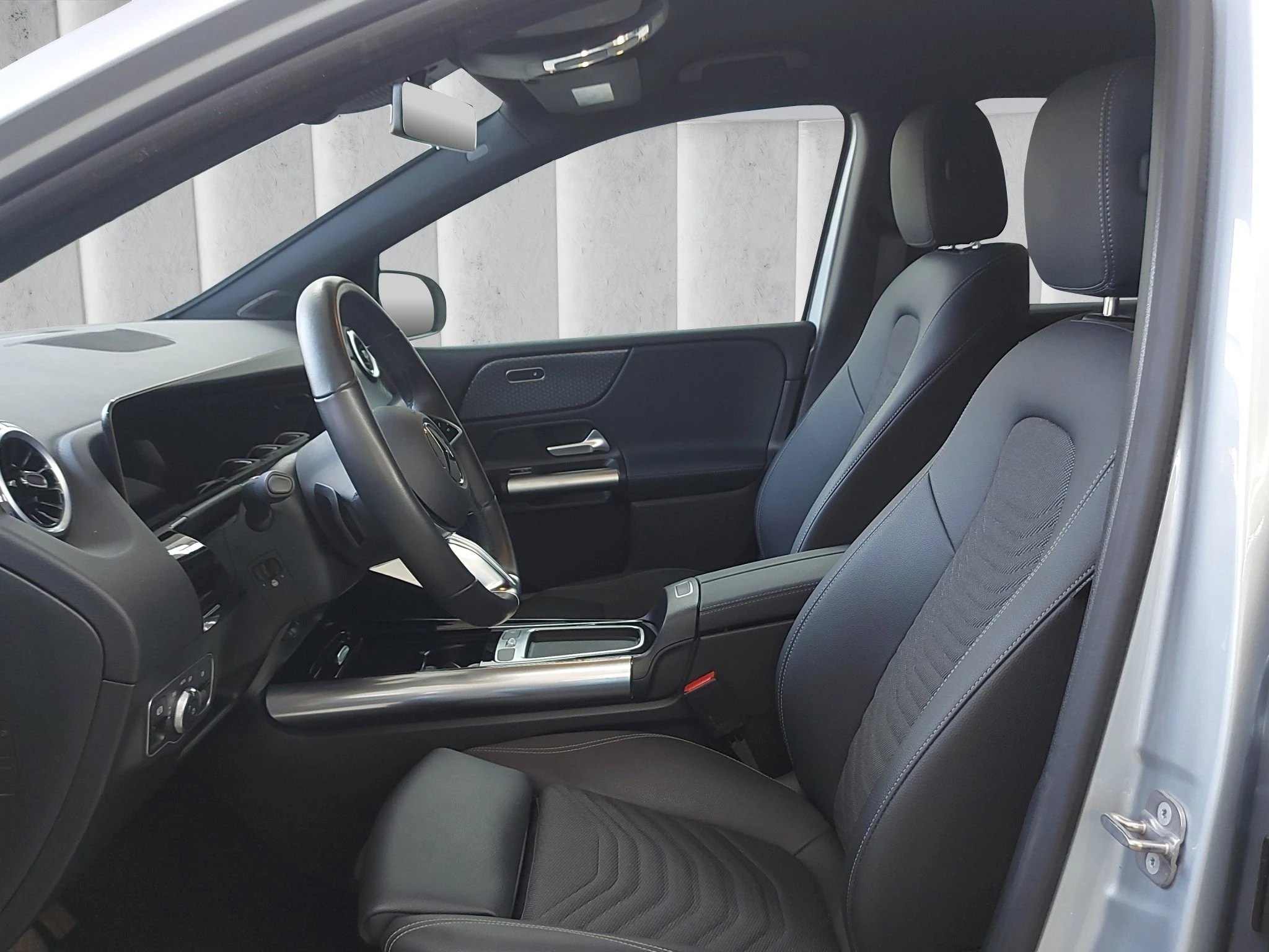 Mercedes-Benz-B-Klasse-image-9