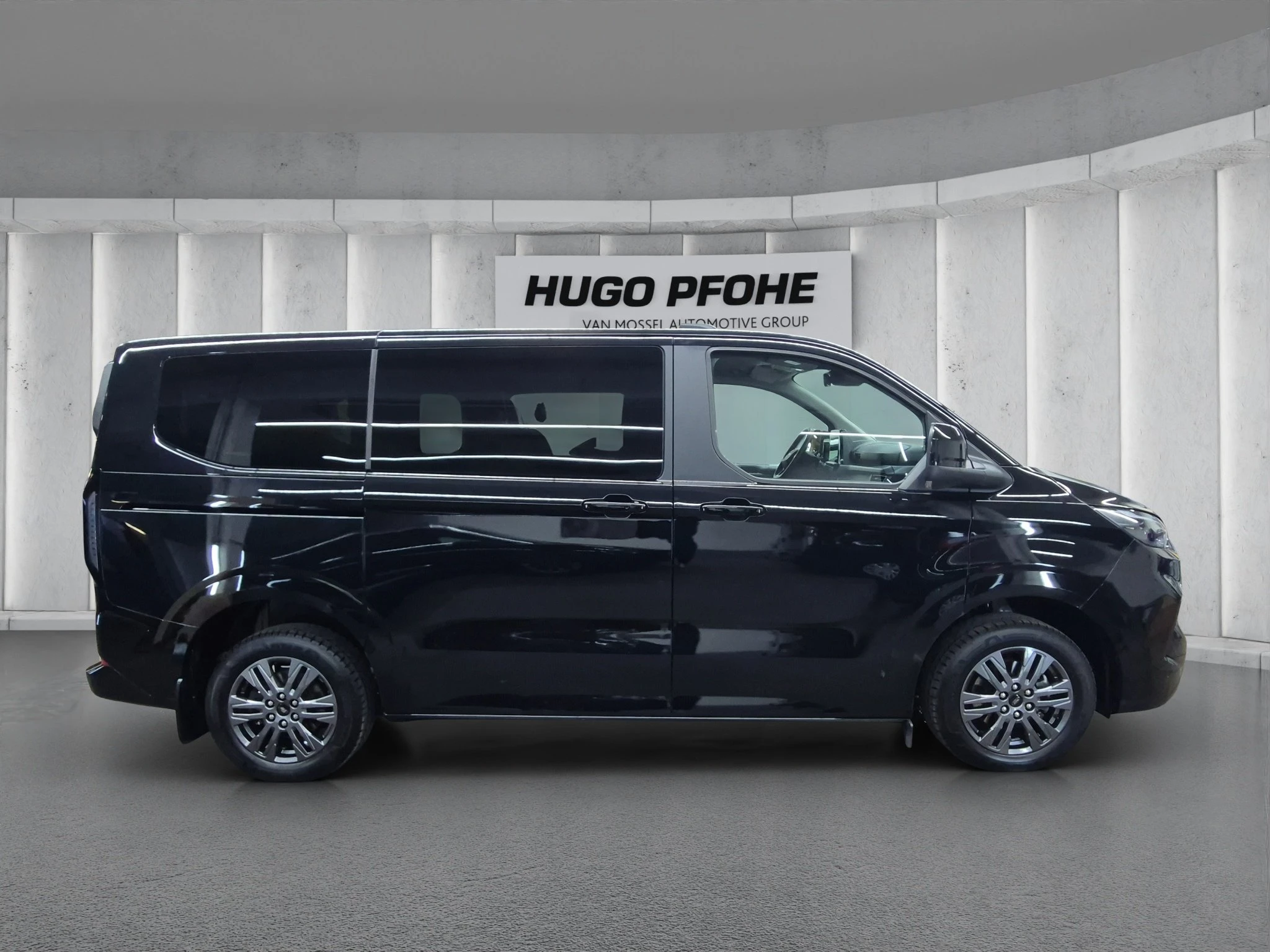 Ford-Tourneo Custom-image-5