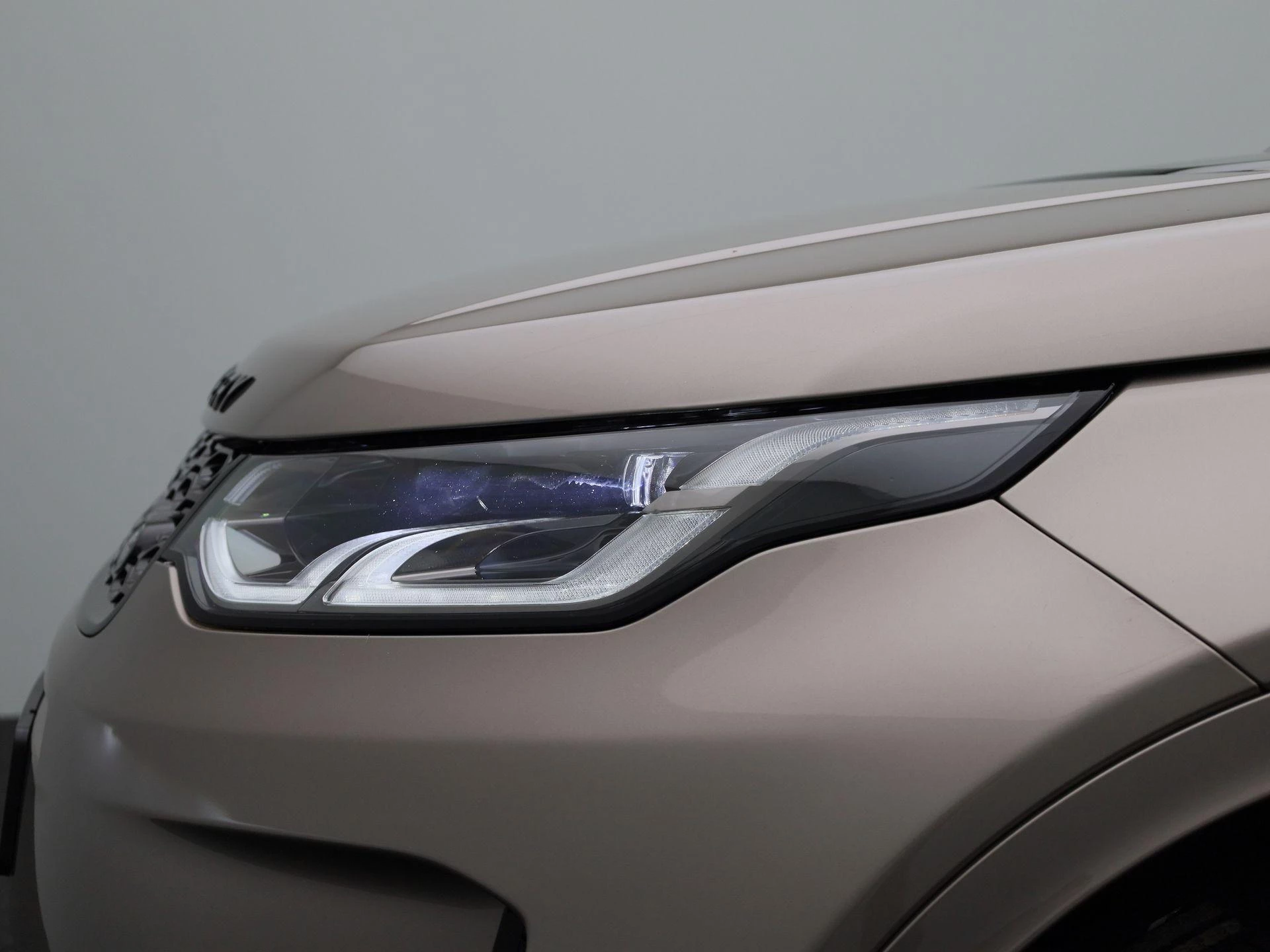 Land Rover-Discovery Sport-image-15