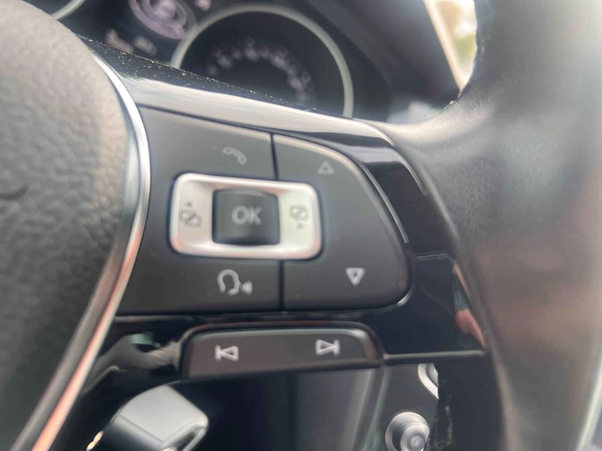 Volkswagen-Tiguan-image-9