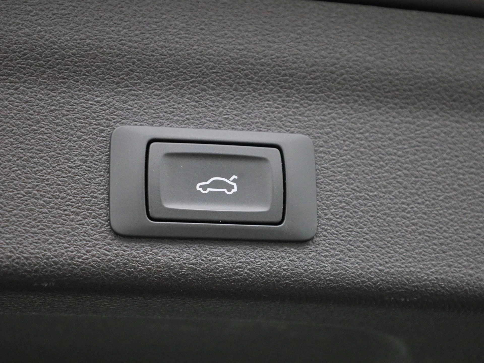 Audi-A6-image-14