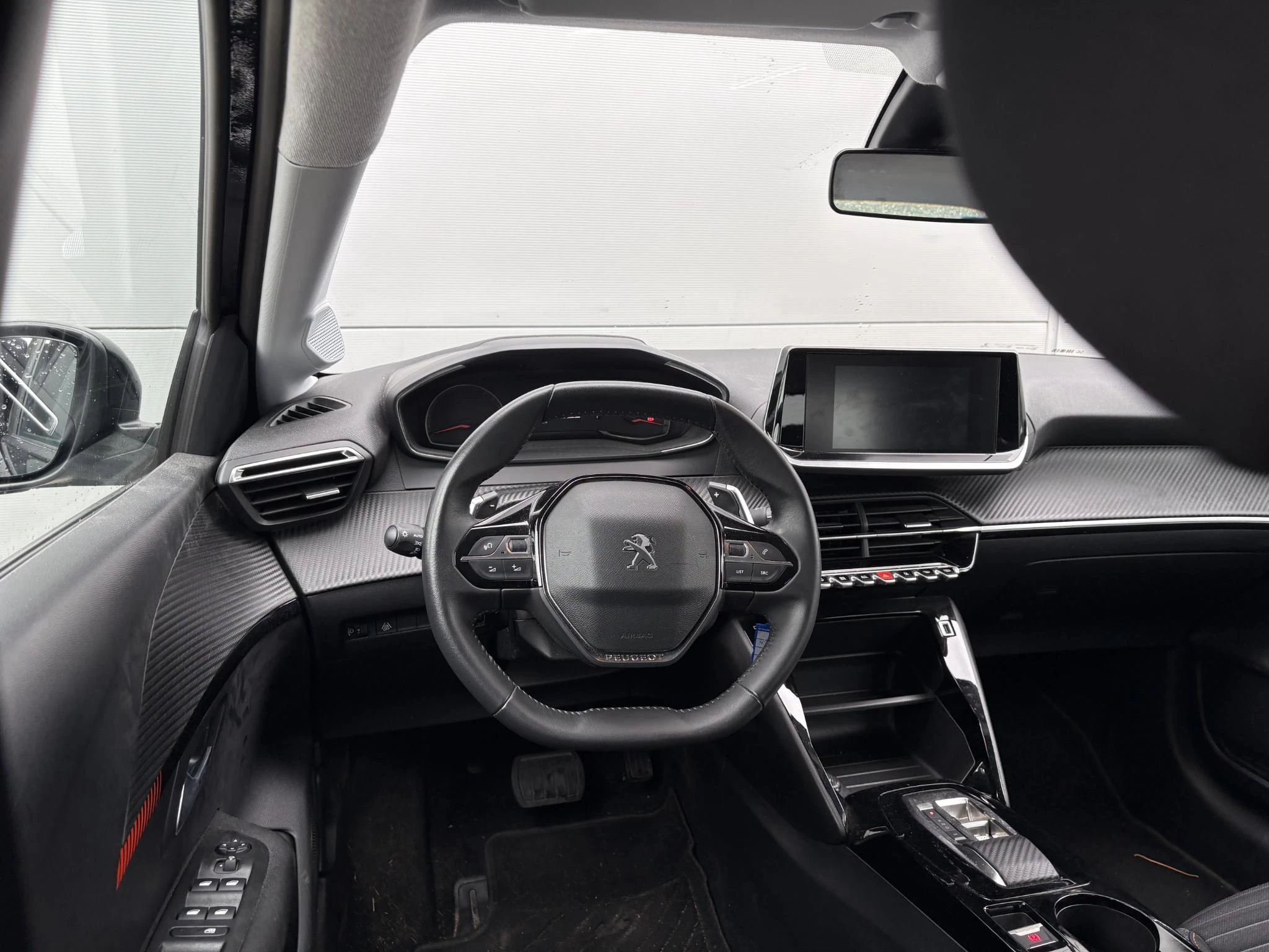 Peugeot-208-image-9