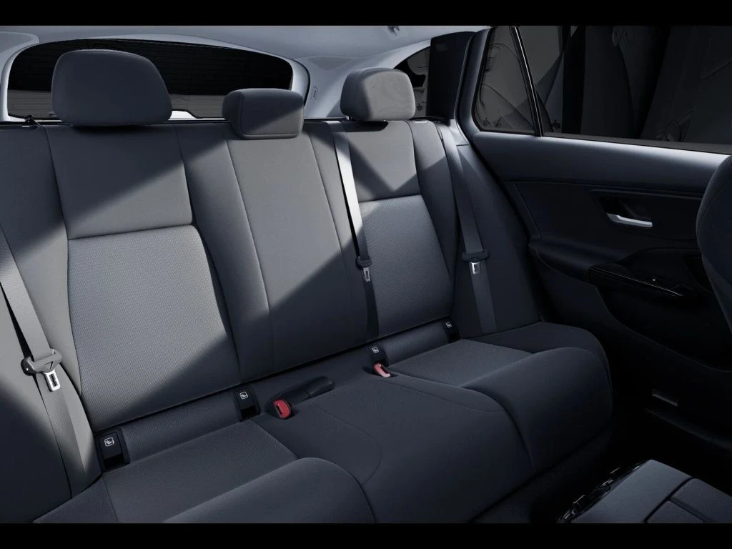Mercedes-Benz-C-Klasse 220 d-image-11