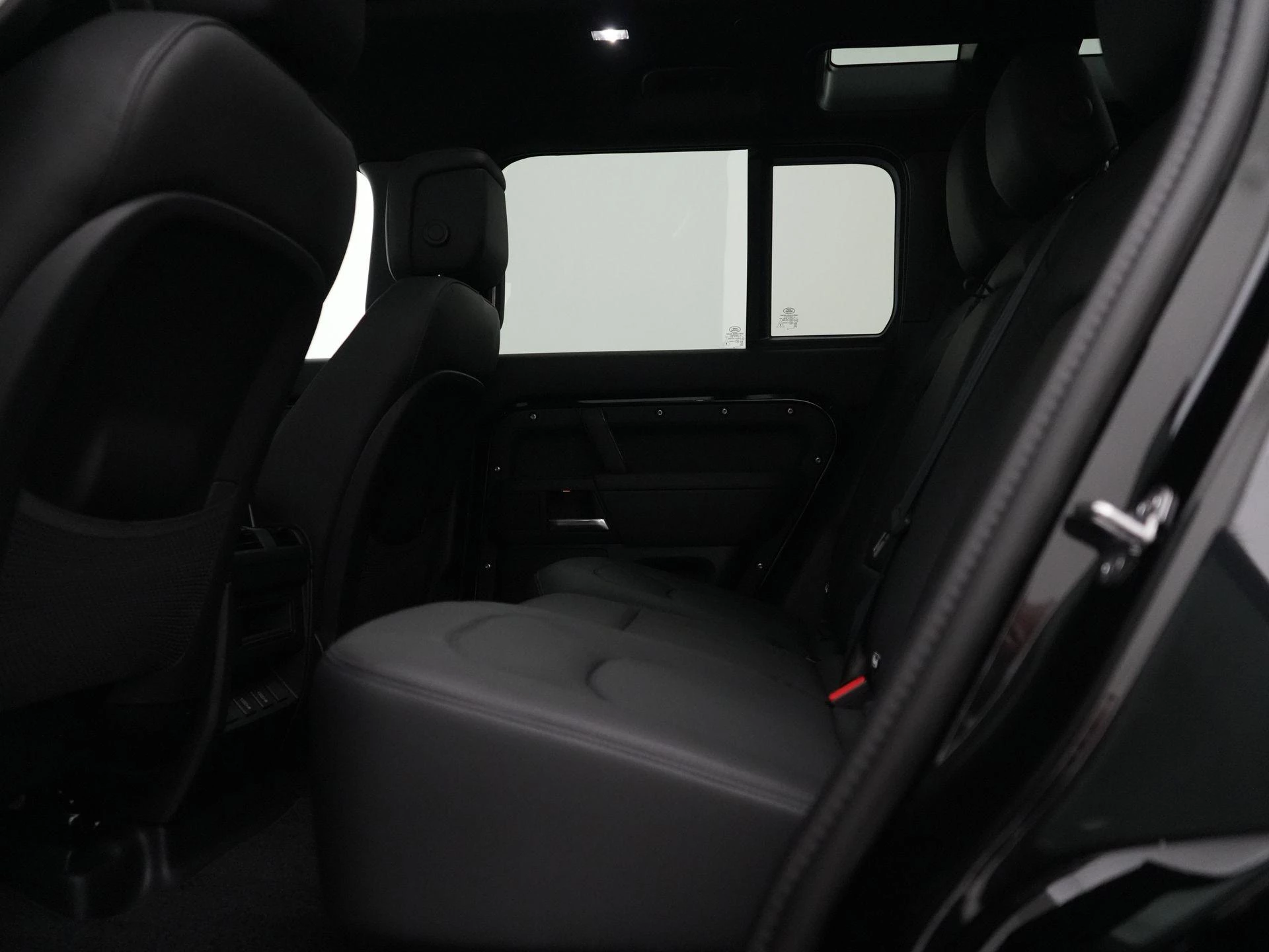 Land Rover-Defender-image-37