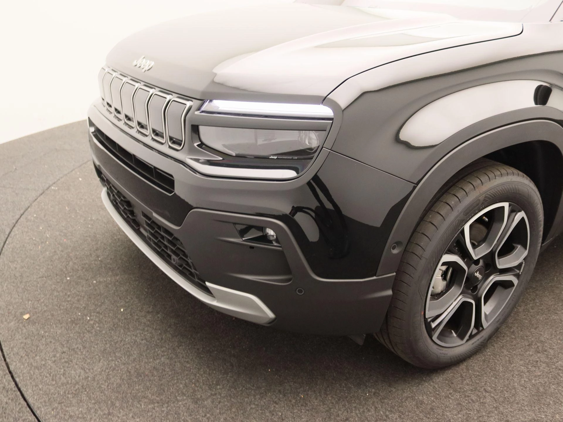 Jeep Avenger 1.2 e-Hybrid Summit
