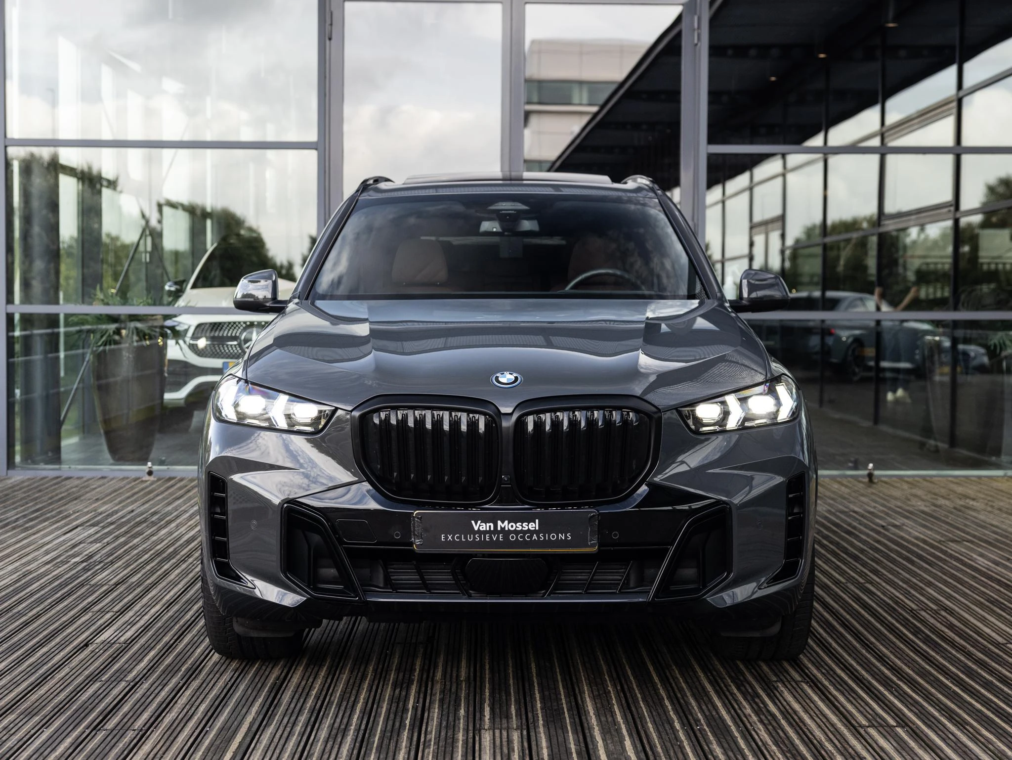 BMW-X5-image-1