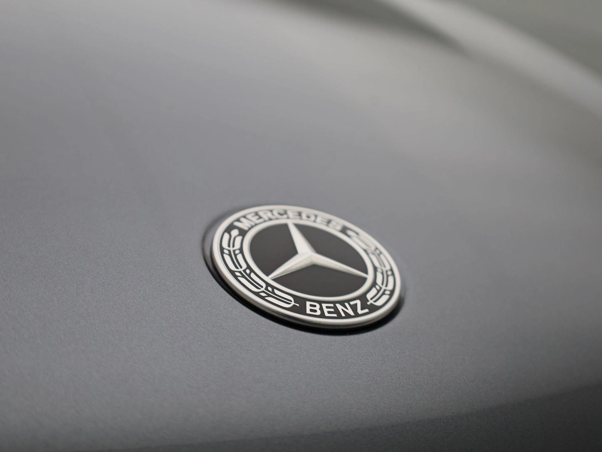 Mercedes-Benz-GLE-image-54
