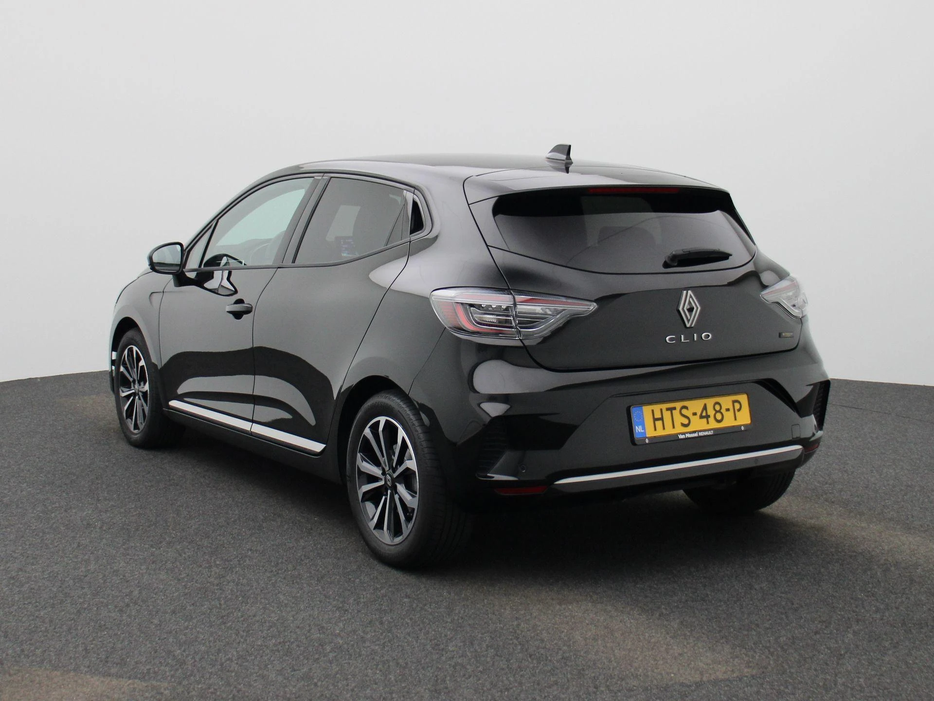 Renault-Clio-image-1