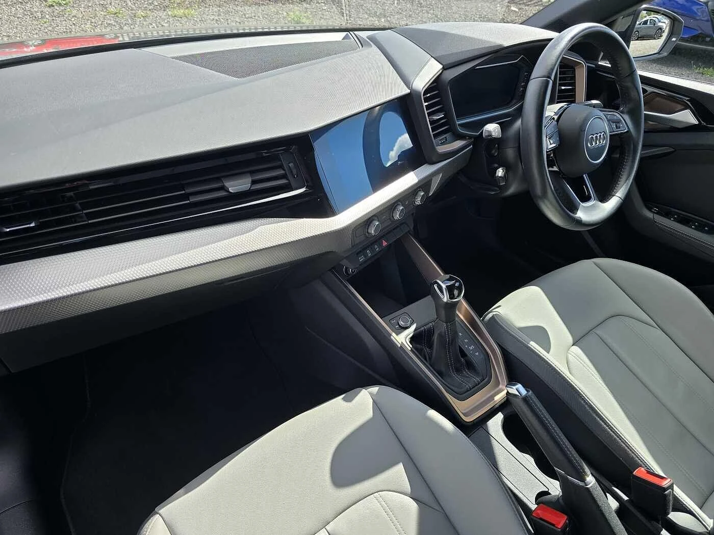 Audi-A1 Sportback-image-1