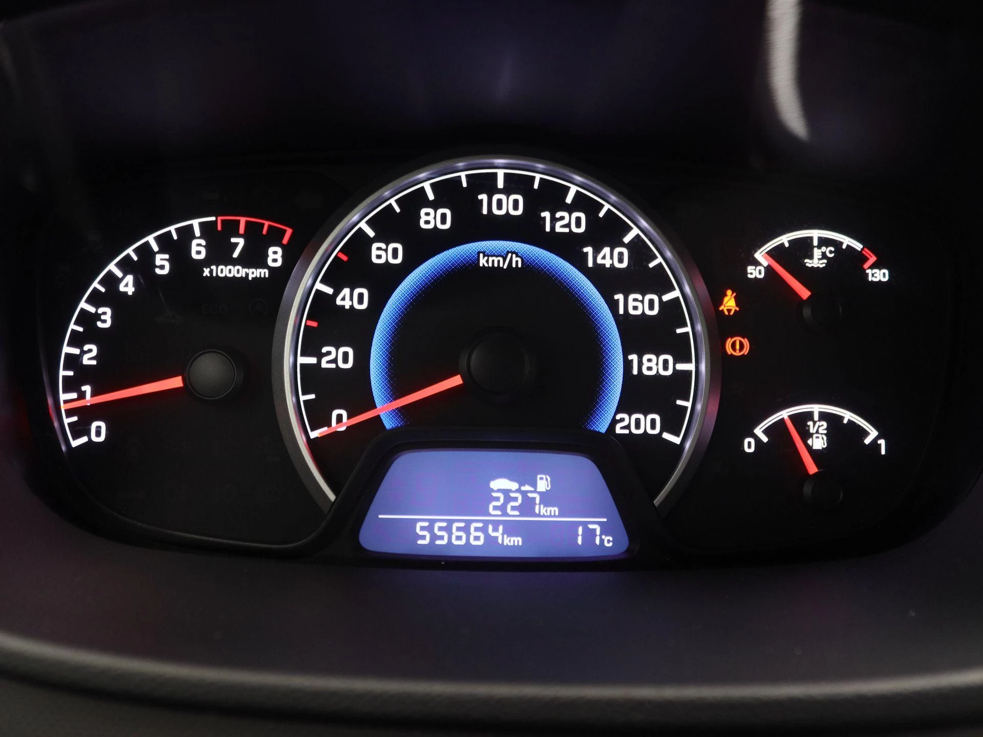 Hyundai-i10-image-8