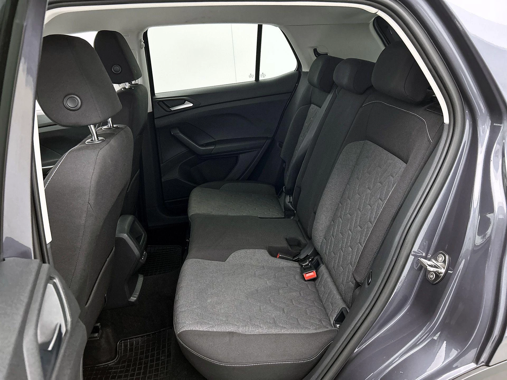 Volkswagen-T-Cross-image-25