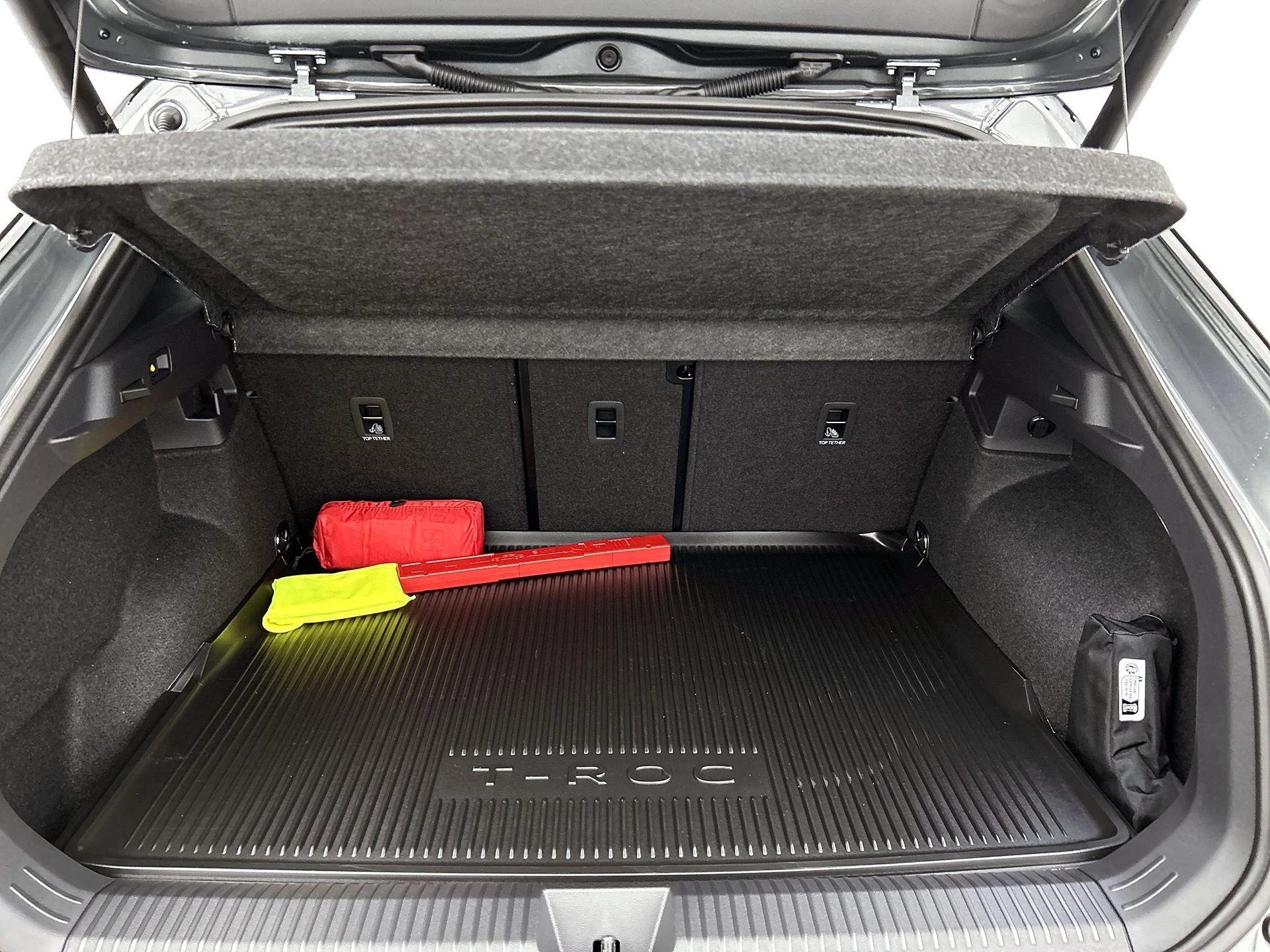 Volkswagen-T-Roc-image-29