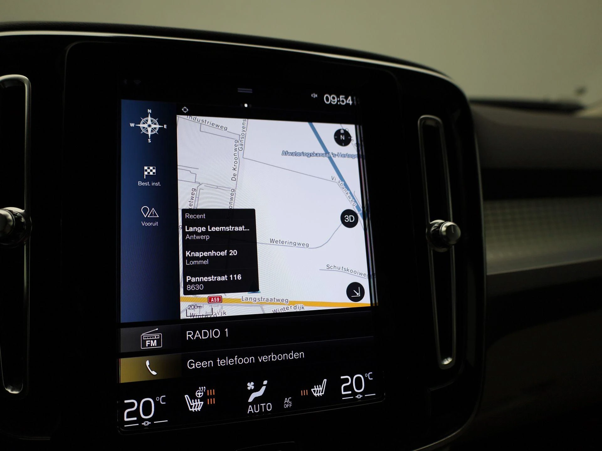 Volvo-XC40-image-21