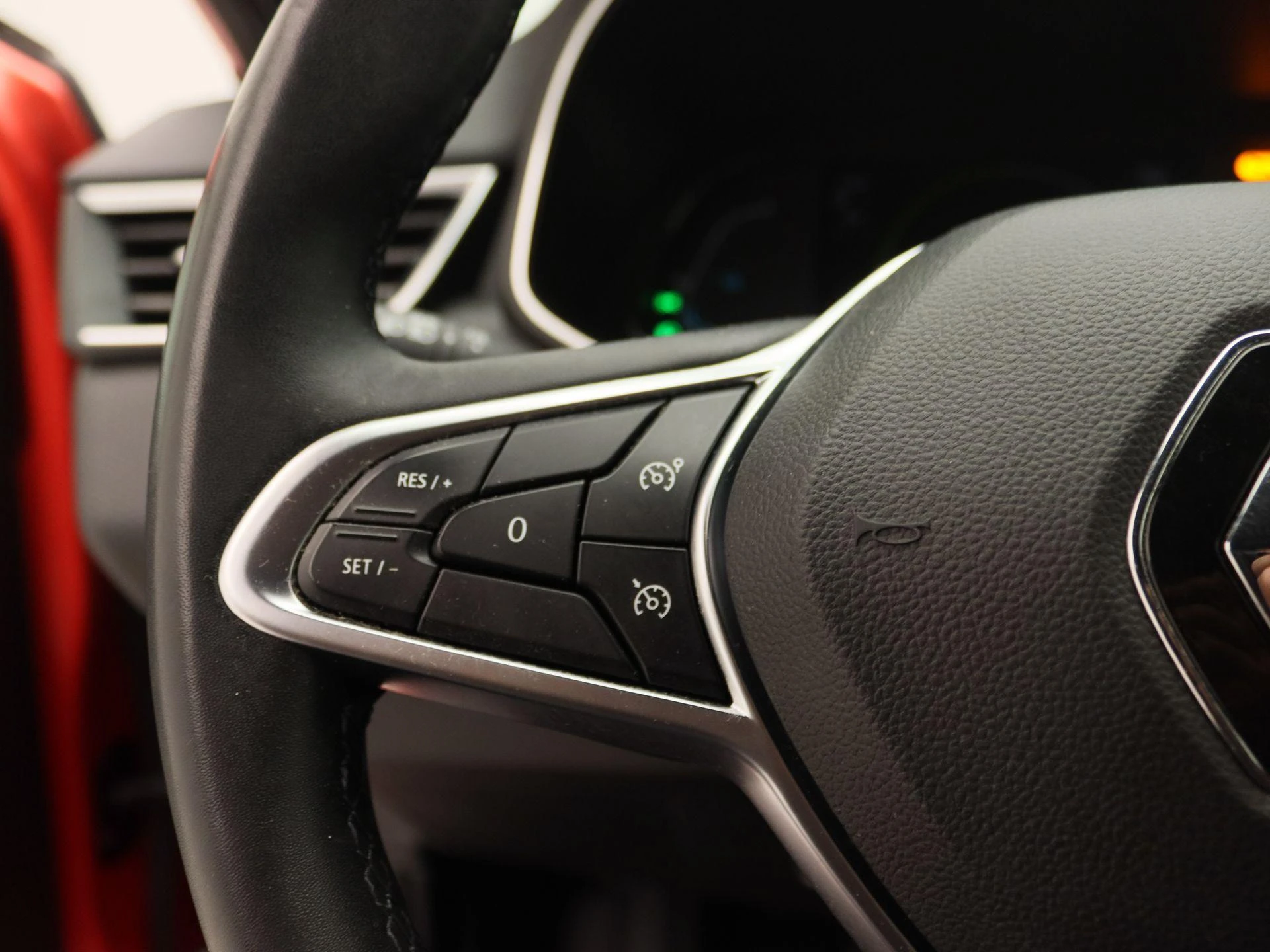 Renault-Clio-image-17