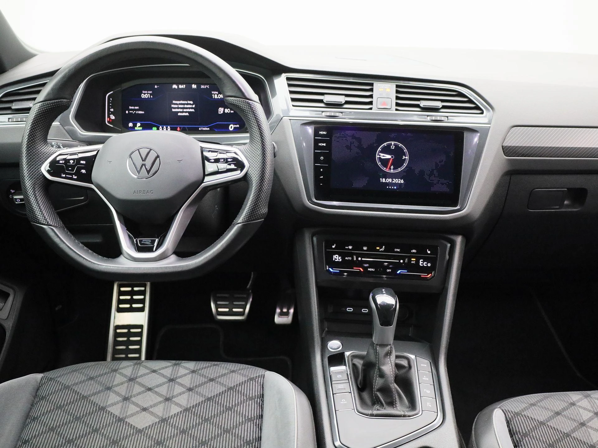 Volkswagen-Tiguan-image-6