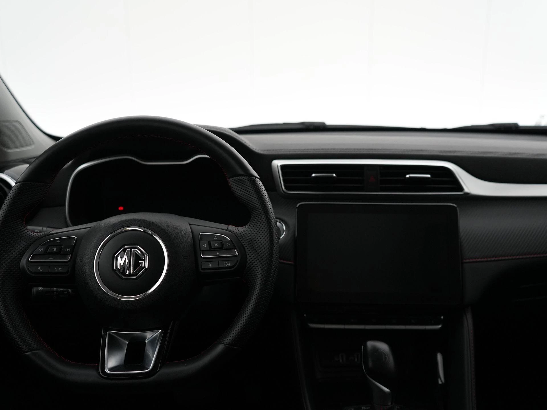 MG ZS ICE 1.0 AT LUXURY FWD