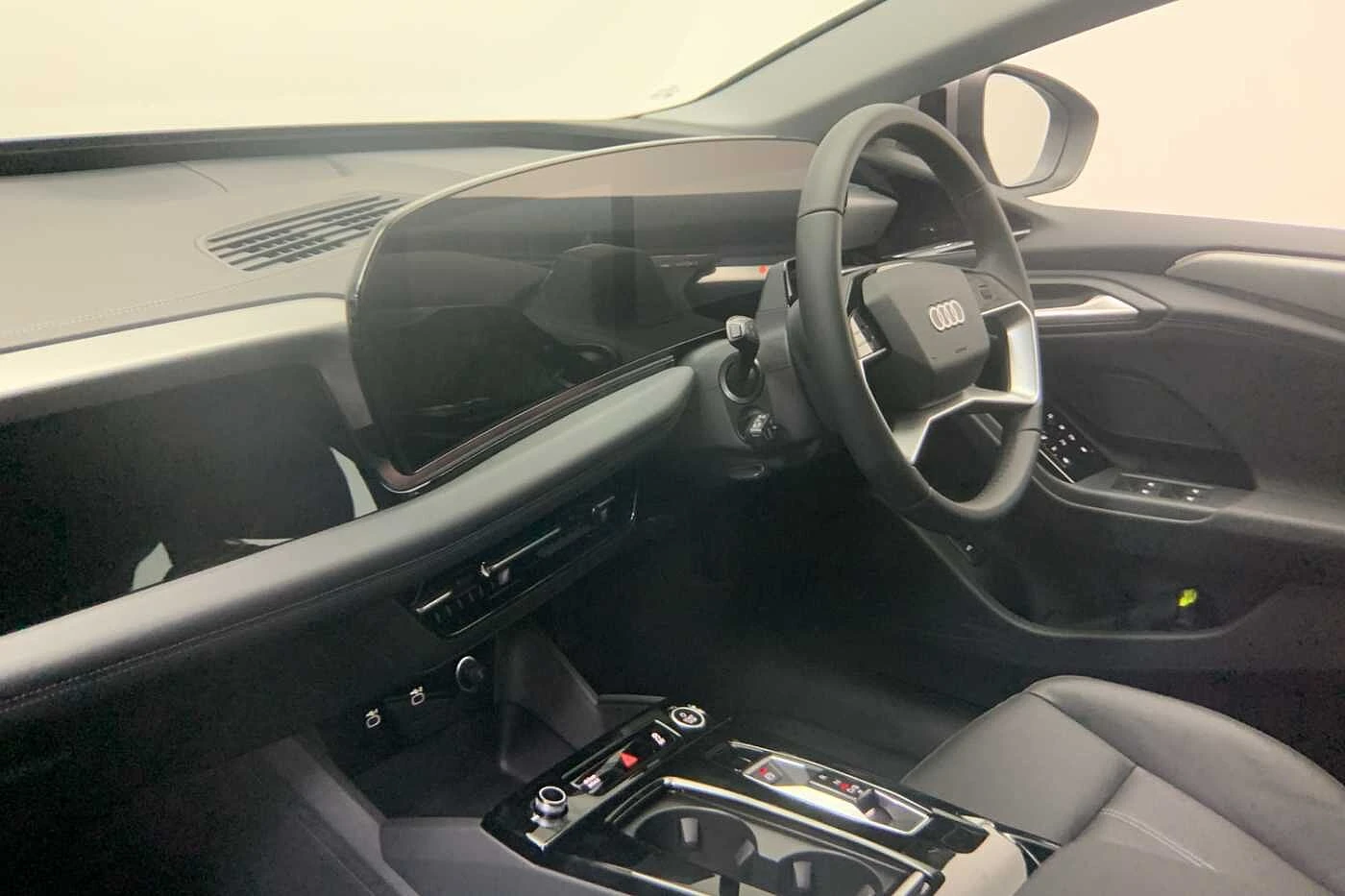 Audi-A6 Avant e-tron-image-11