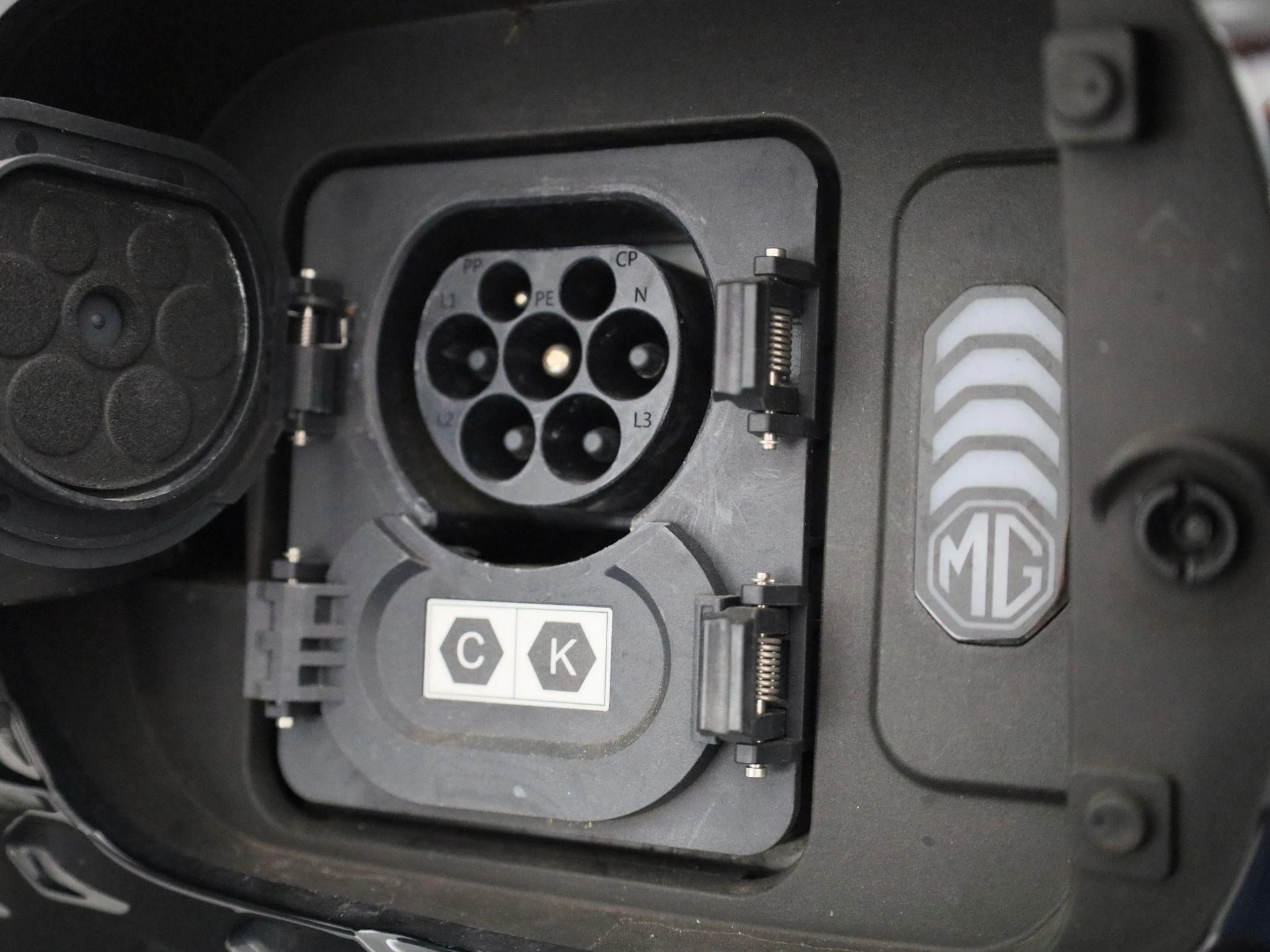 MG ZS EV - 34
