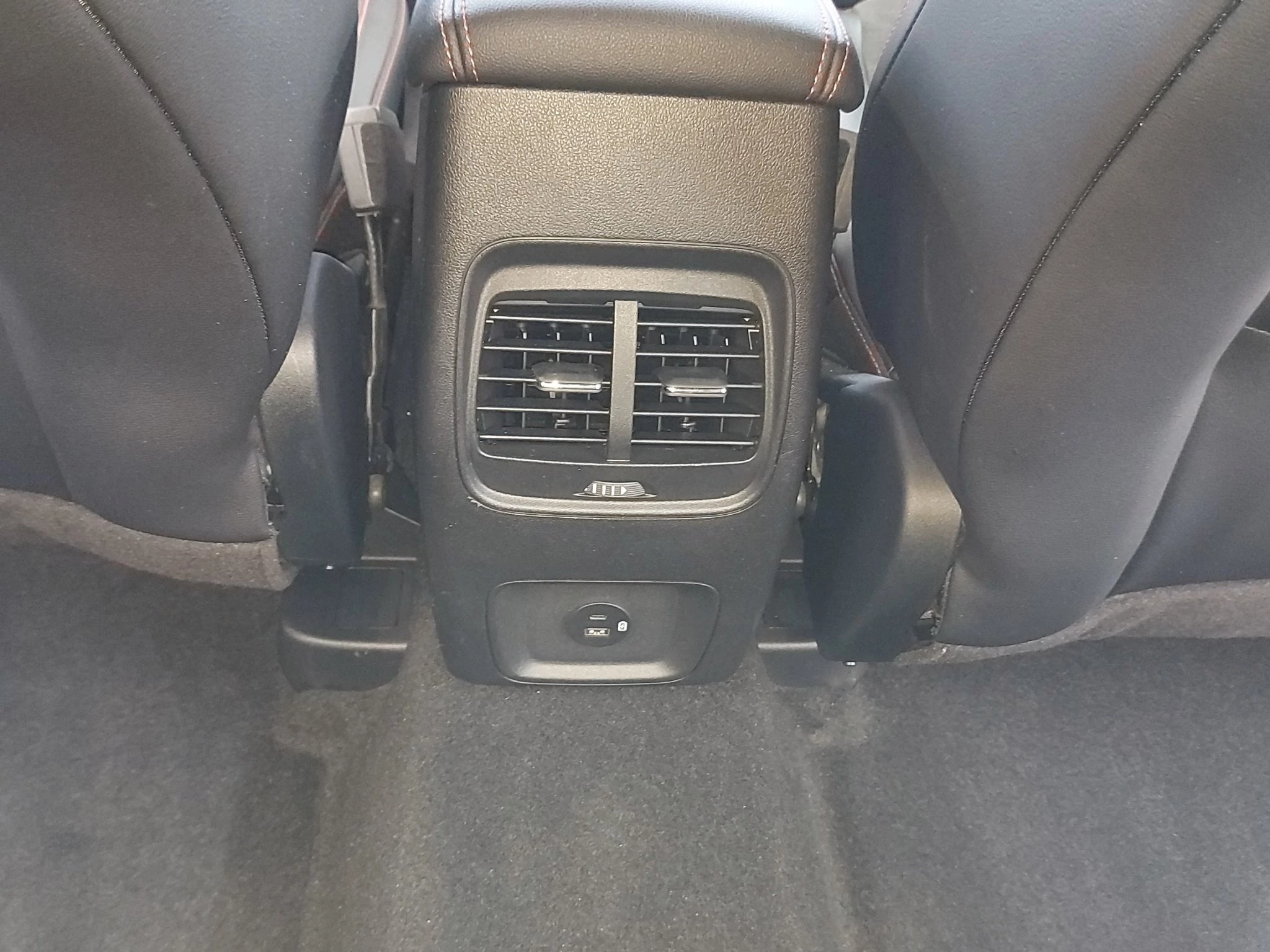 Ford-Kuga-image-14