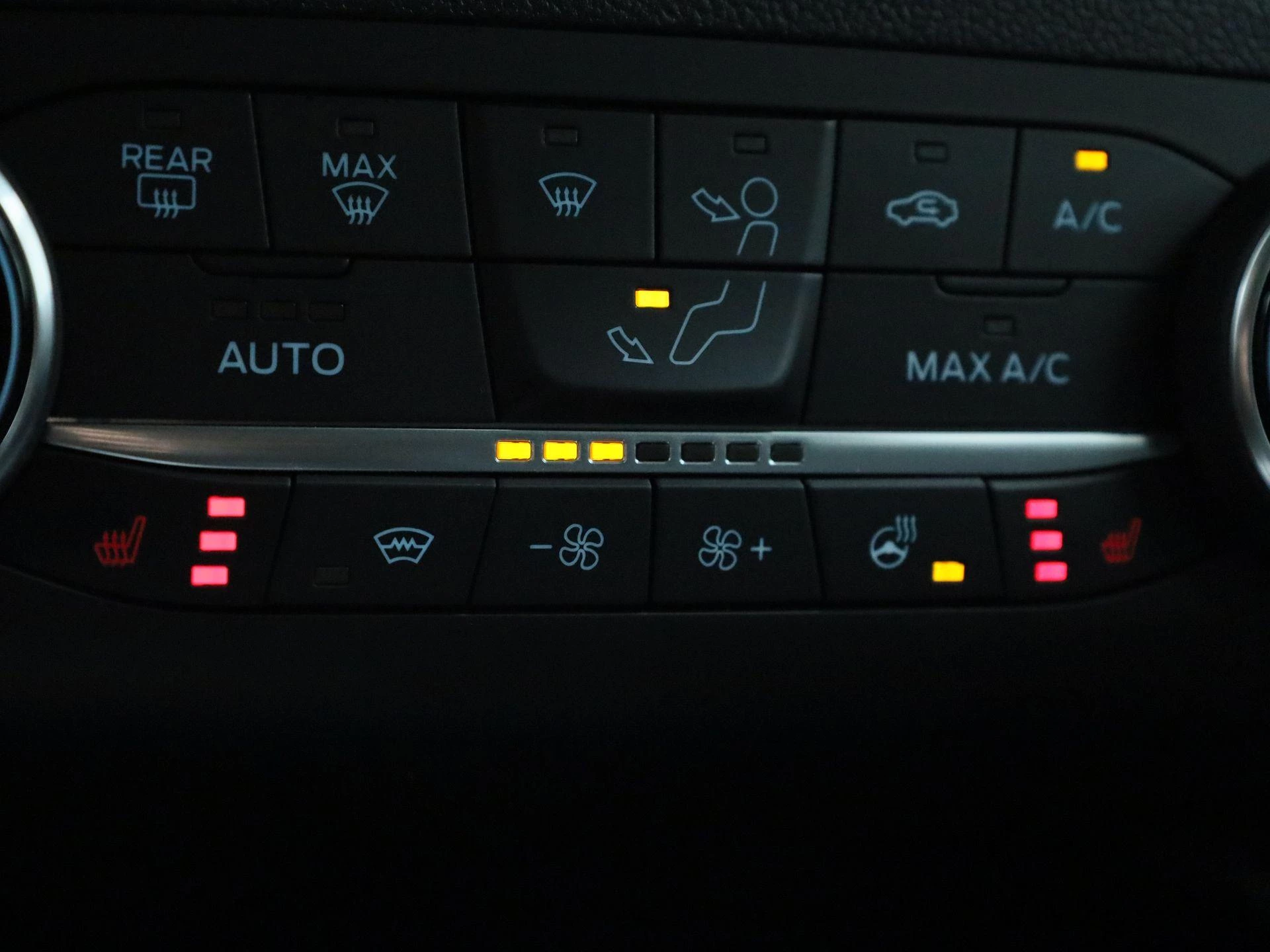 Ford Kuga Plugin - Winterpack - Camera