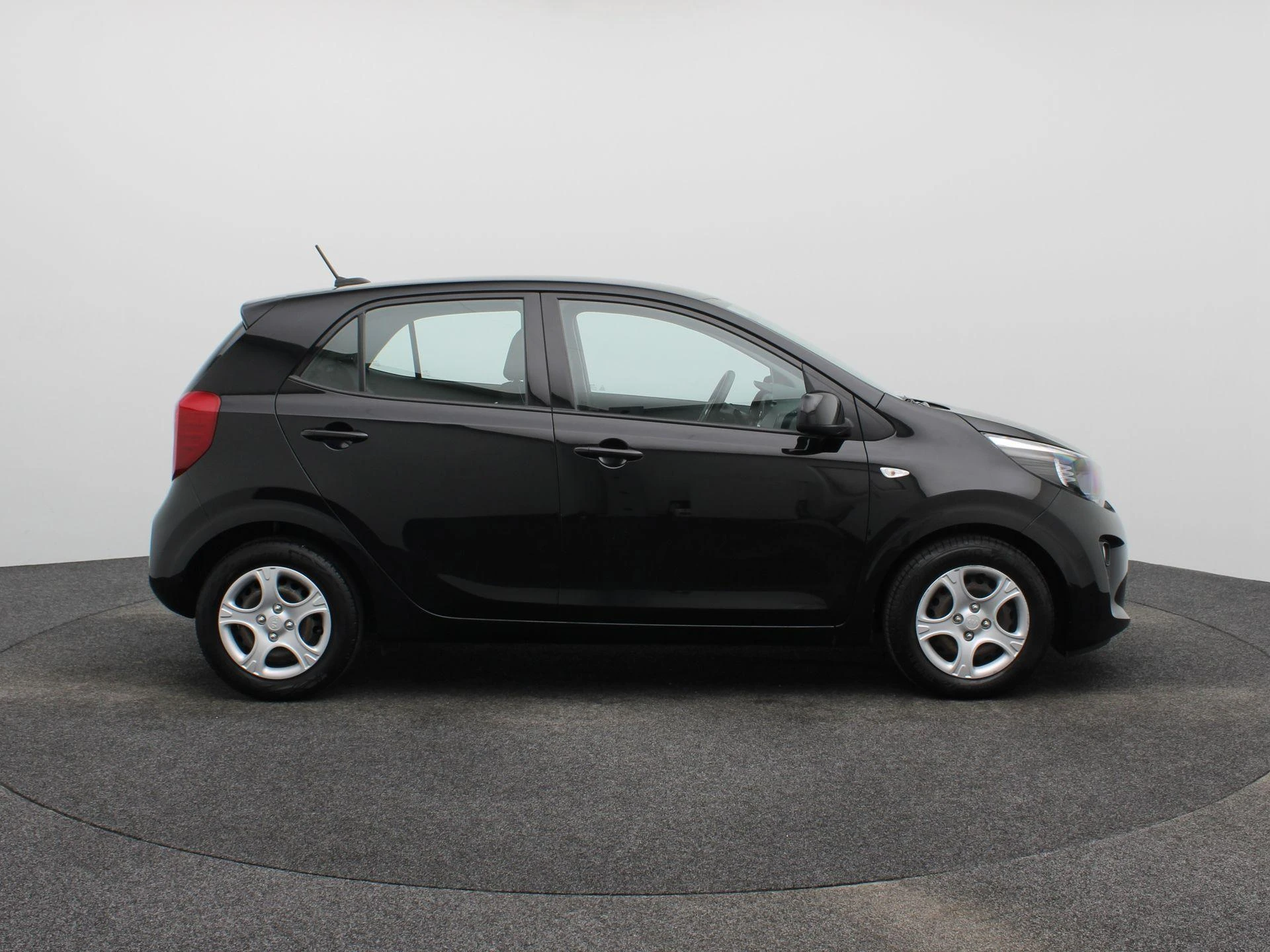 Kia-Picanto-image-7