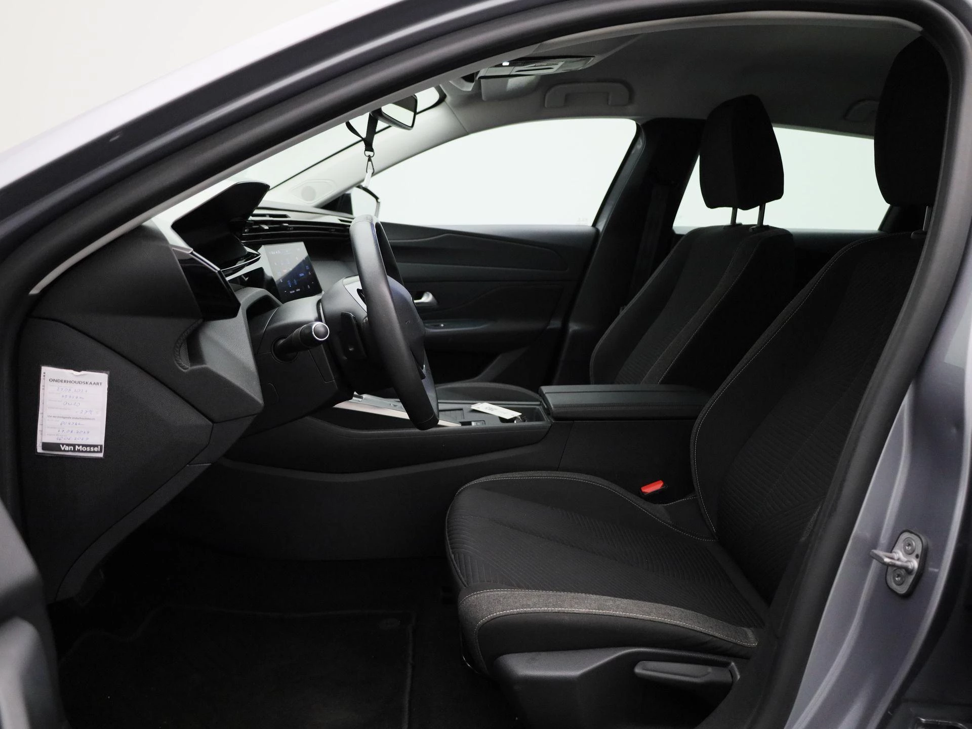 Peugeot-308-image-8