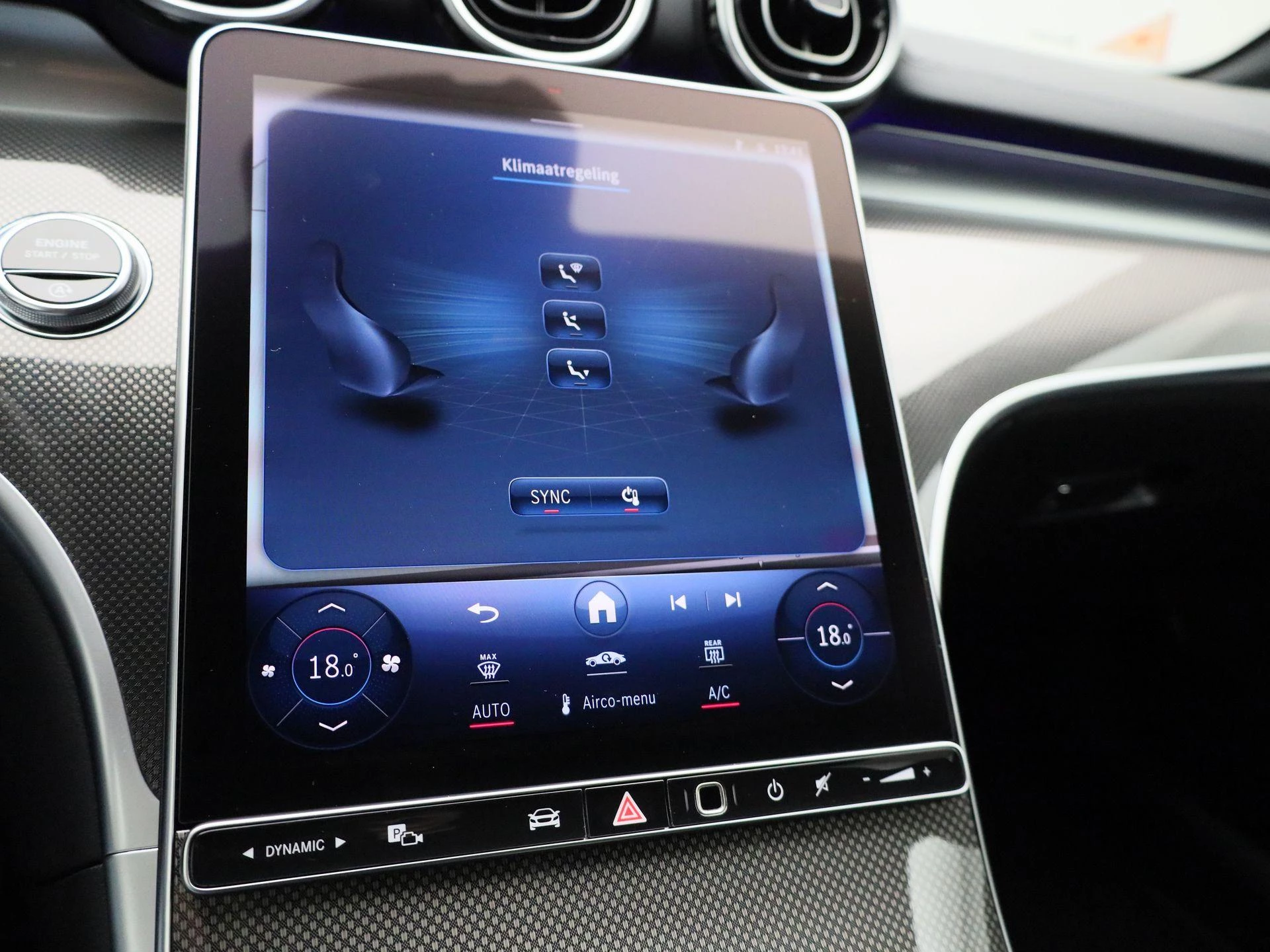 Mercedes-Benz-C-Klasse-image-28