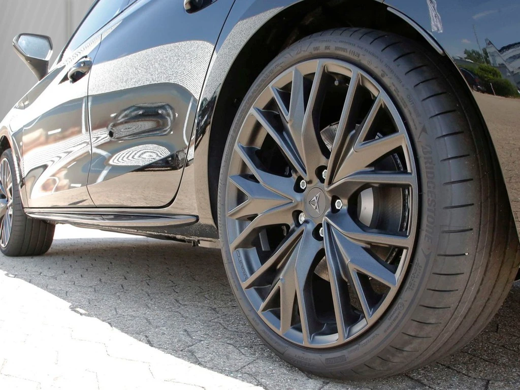CUPRA Leon Sportstourer ST VZ Black Ed. e-hybrid UPE 57.420 AHK