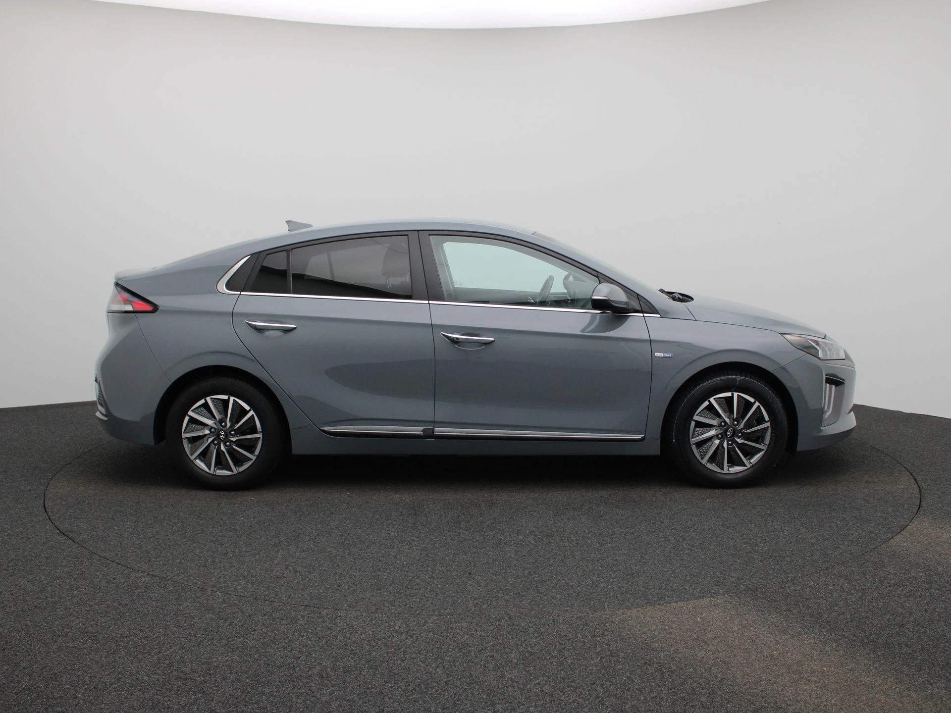Hyundai-IONIQ-image-5