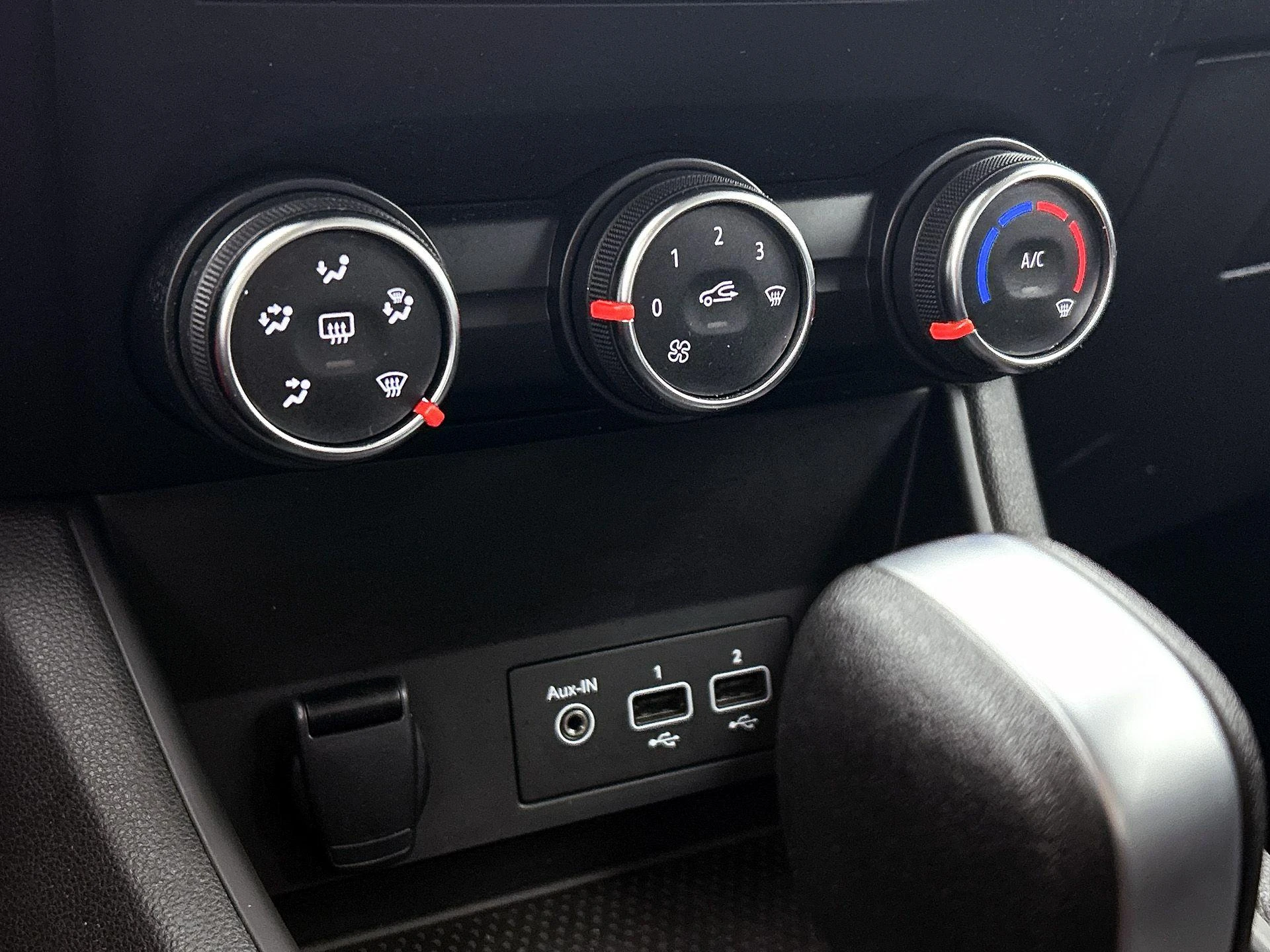Renault-Captur-image-18