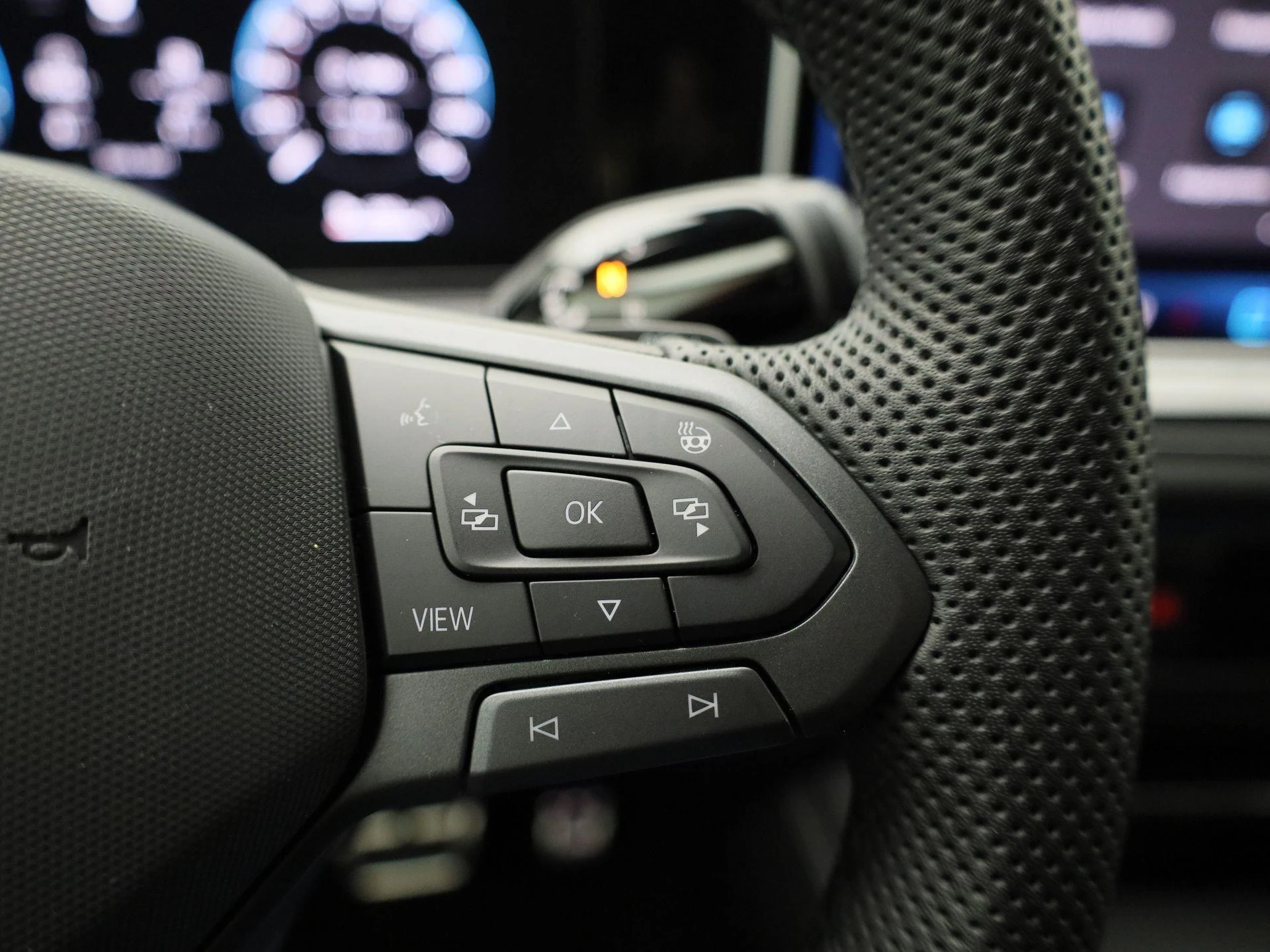Volkswagen-Tiguan-image-21