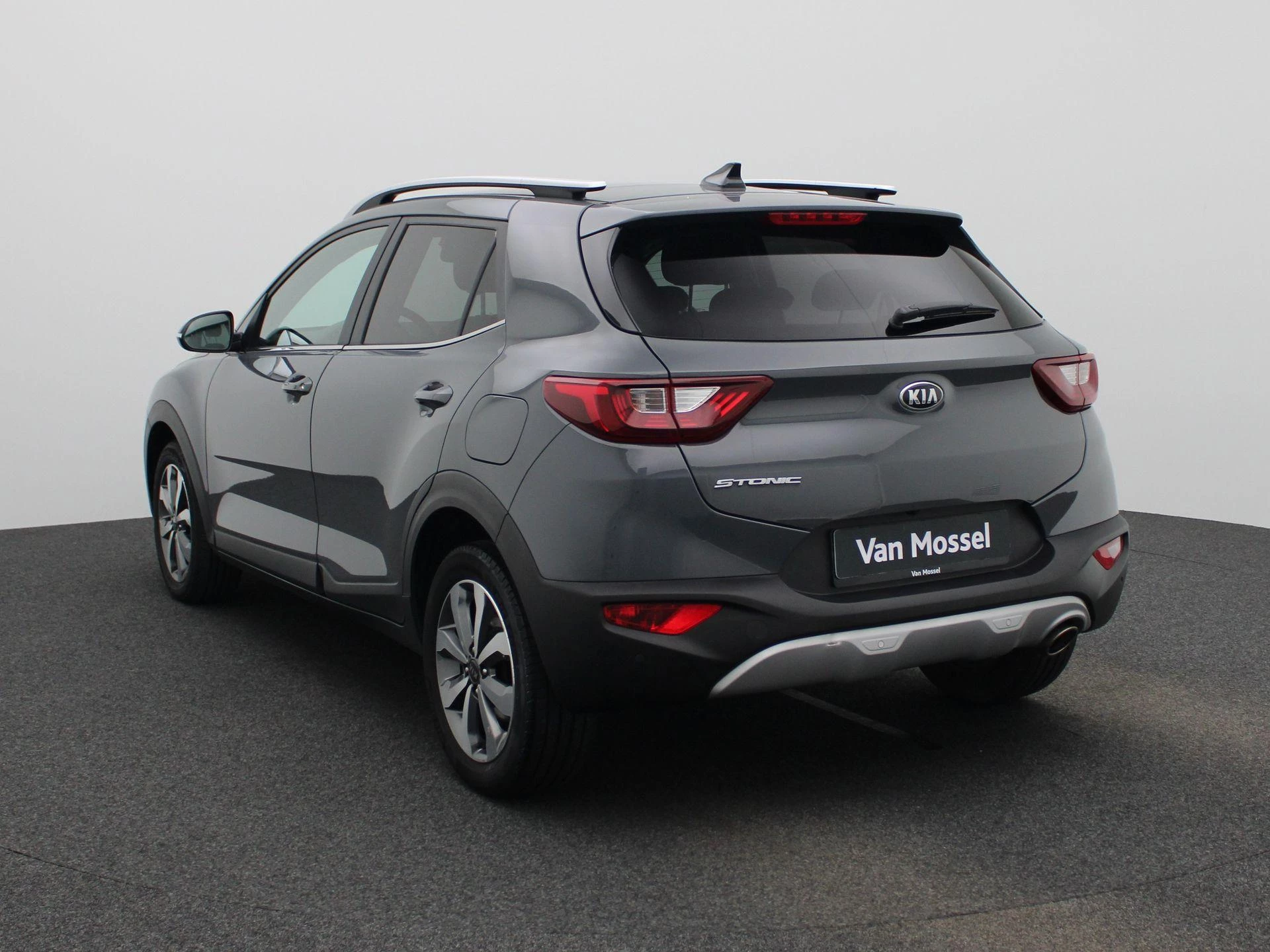 Kia-Stonic-image-1