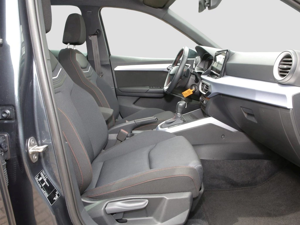 SEAT Arona 1.0 TSI DSG FR 17" AHK ACC Kamera LED SH