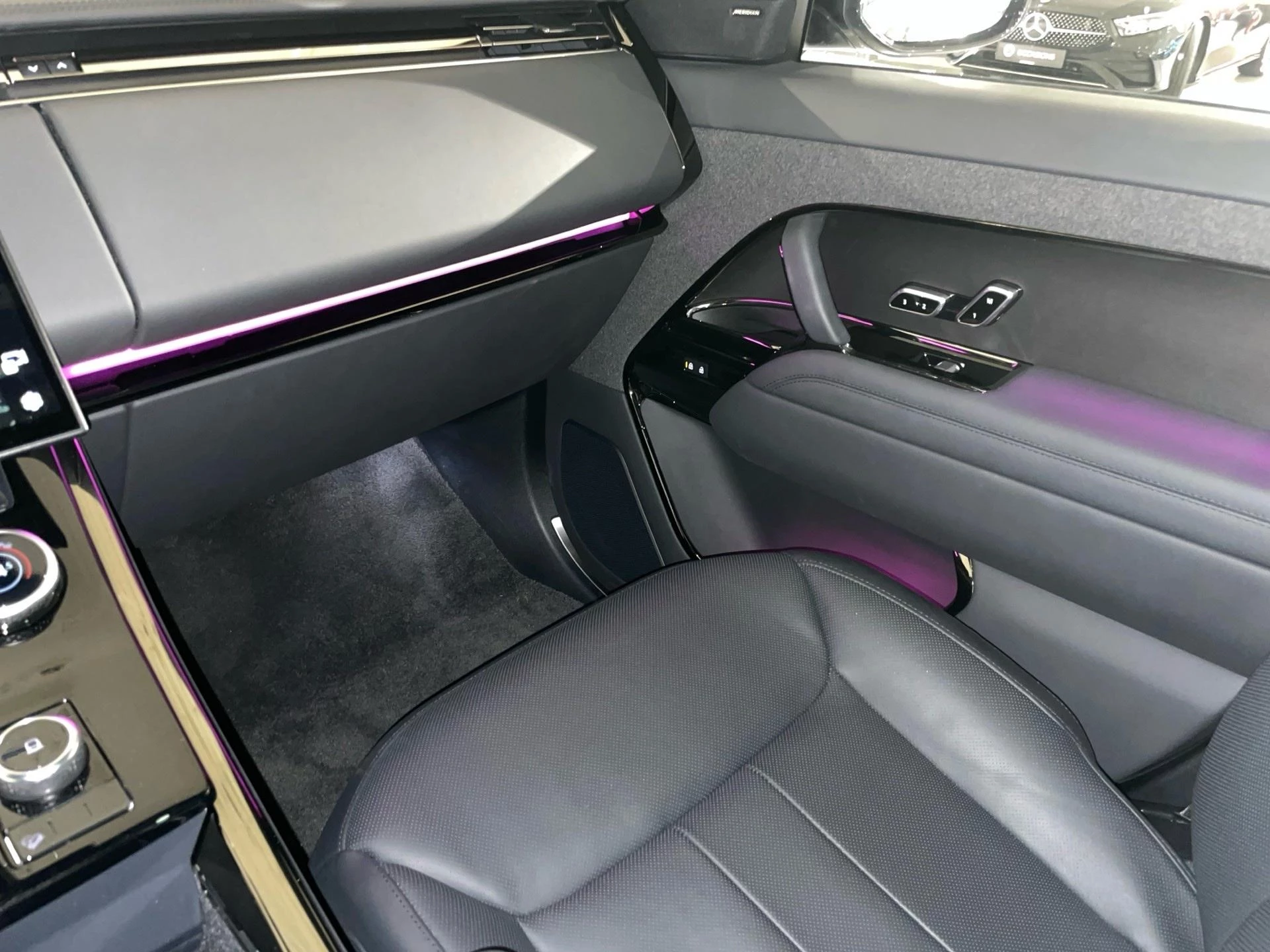 Land Rover-Range Rover Sport-image-8