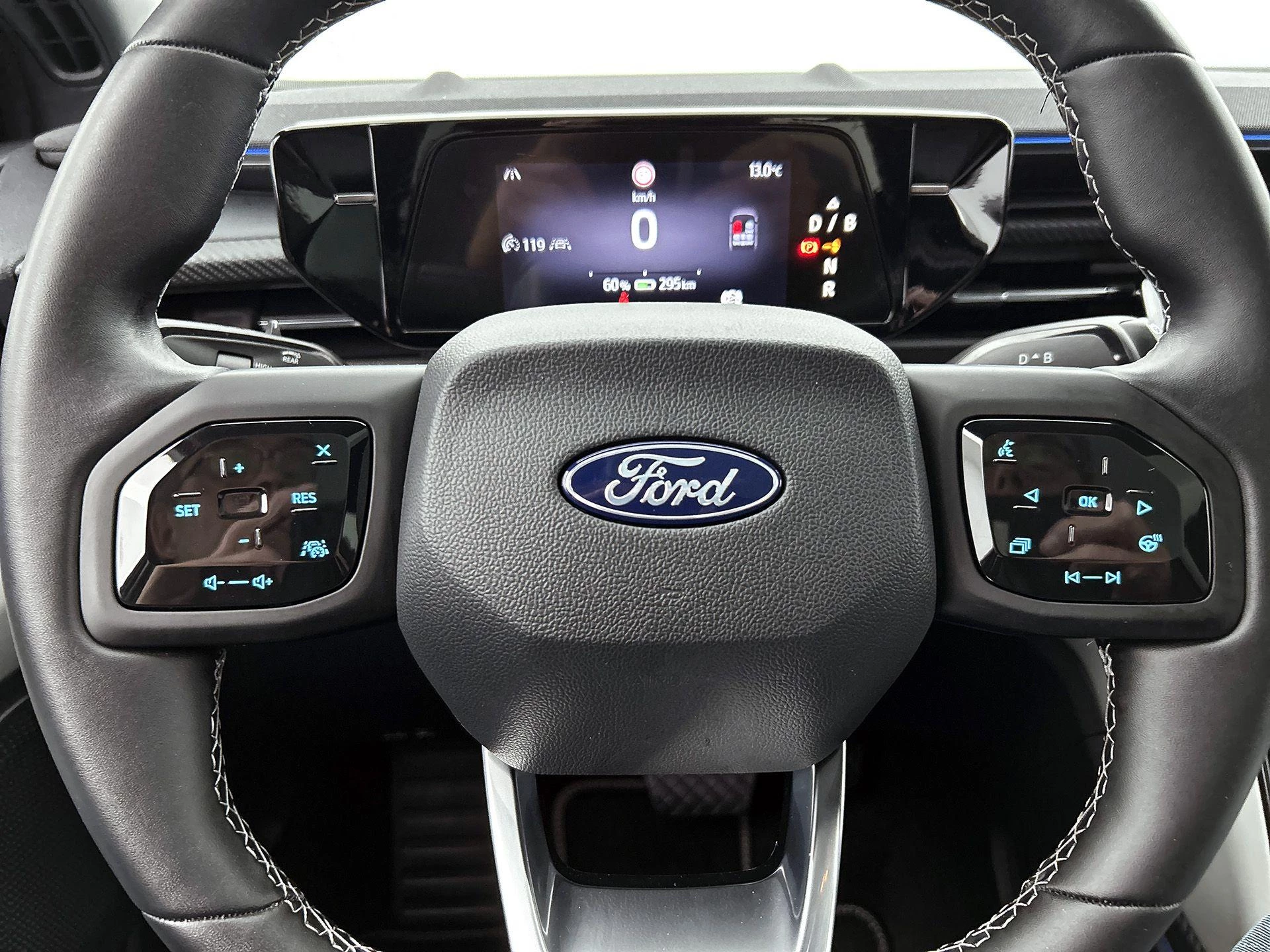 Ford Explorer Premium Extended Range RWD 77 kWh