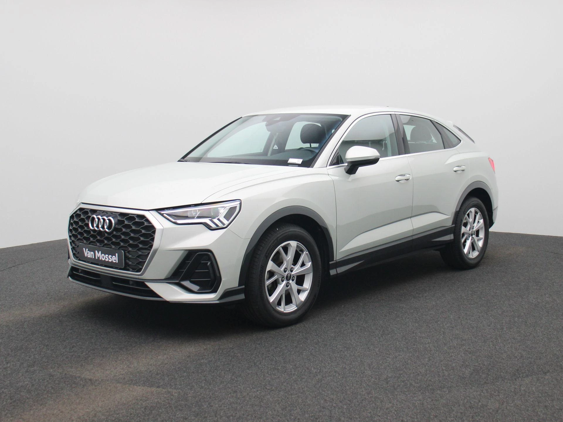 Audi-Q3-image-0
