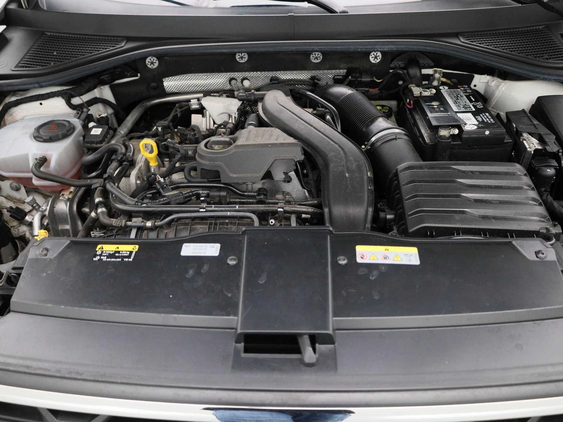 Volkswagen-T-Roc-image-33