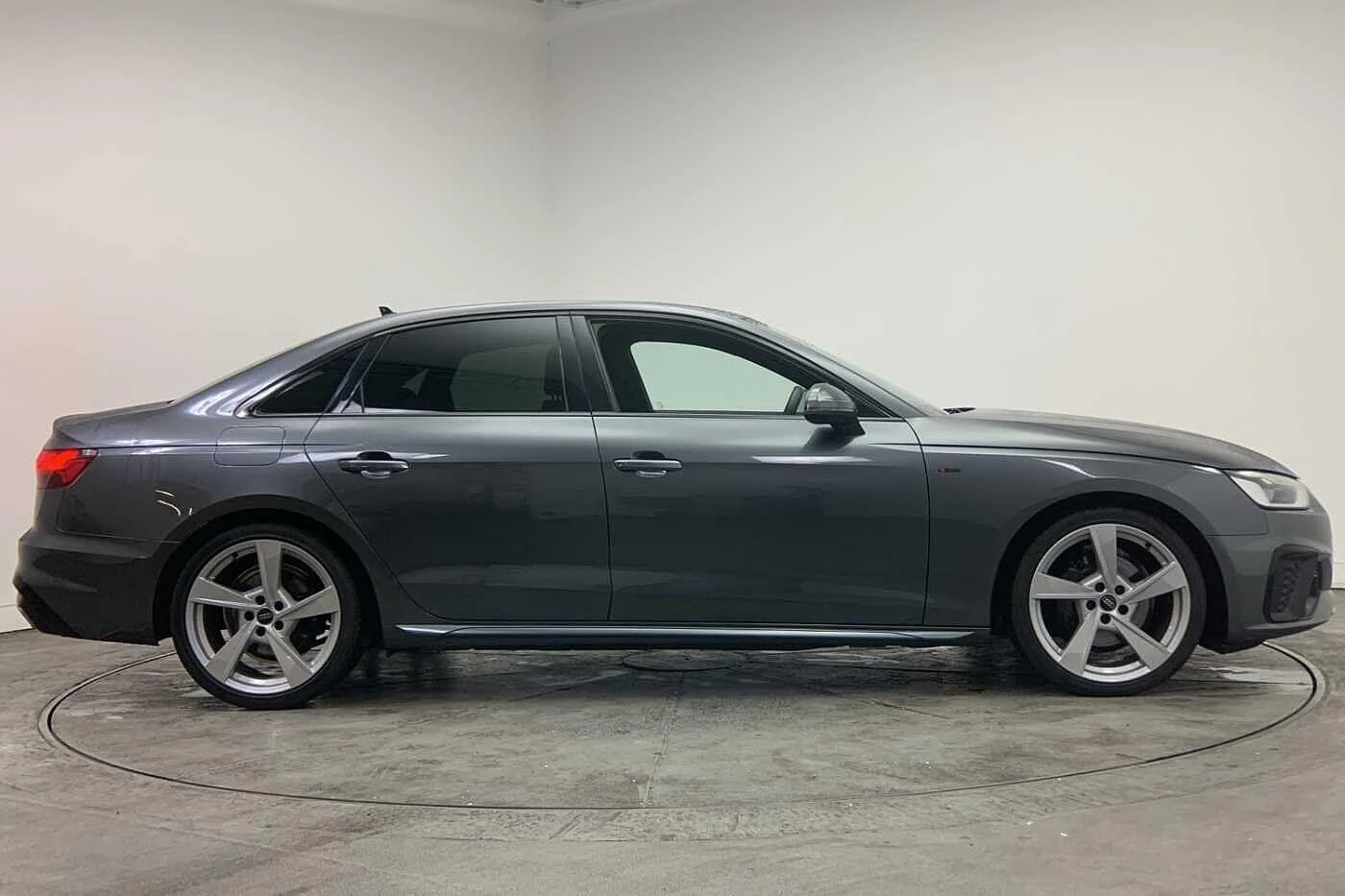Audi-A4-image-3