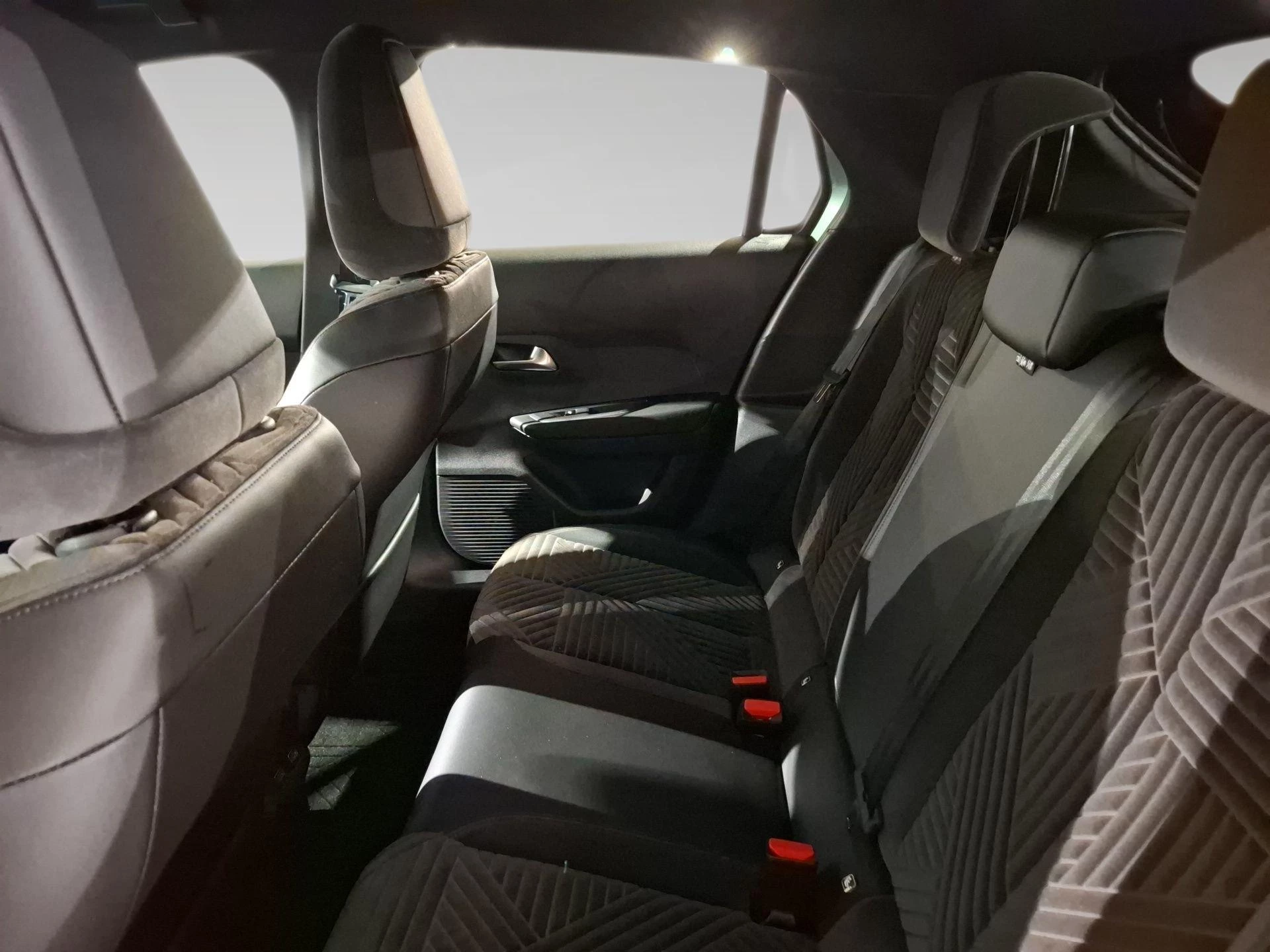 Lancia-Ypsilon-image-17