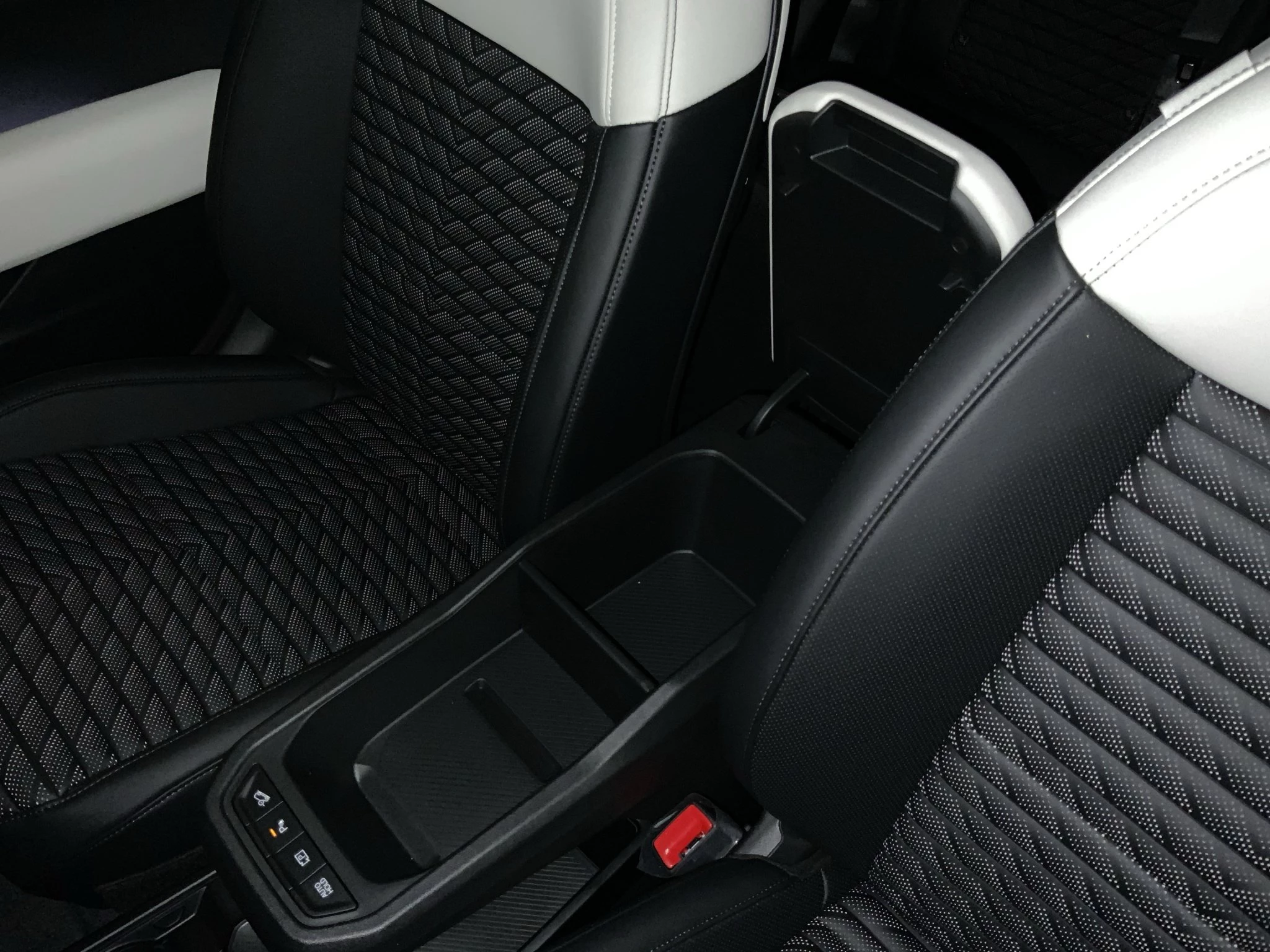 Kia EV4 Hatchback GT-line 81 kWh 150 kW Frontantrieb Schräghecklimousine. 5-türig